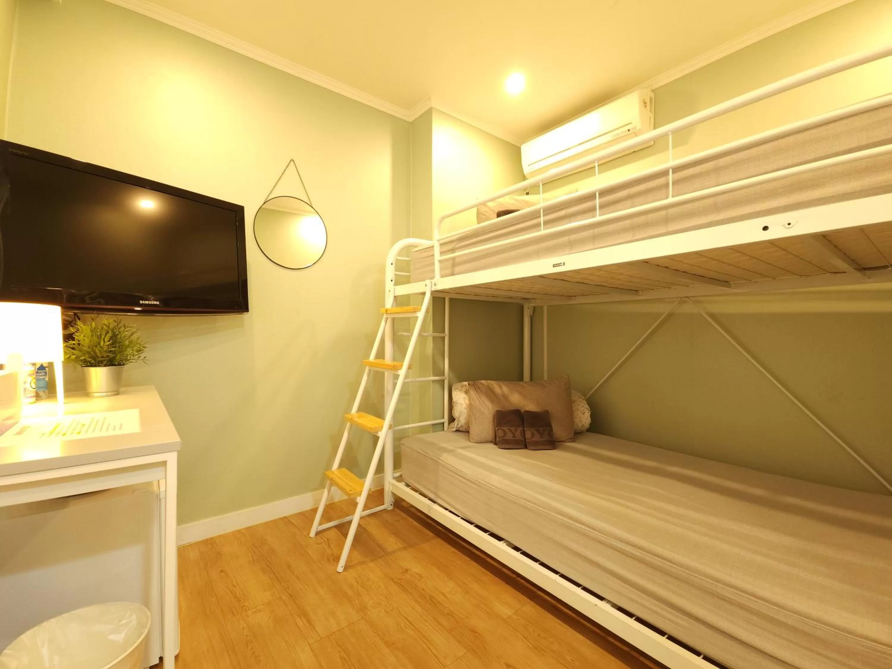 Bed in OYO Rooftop Hostel