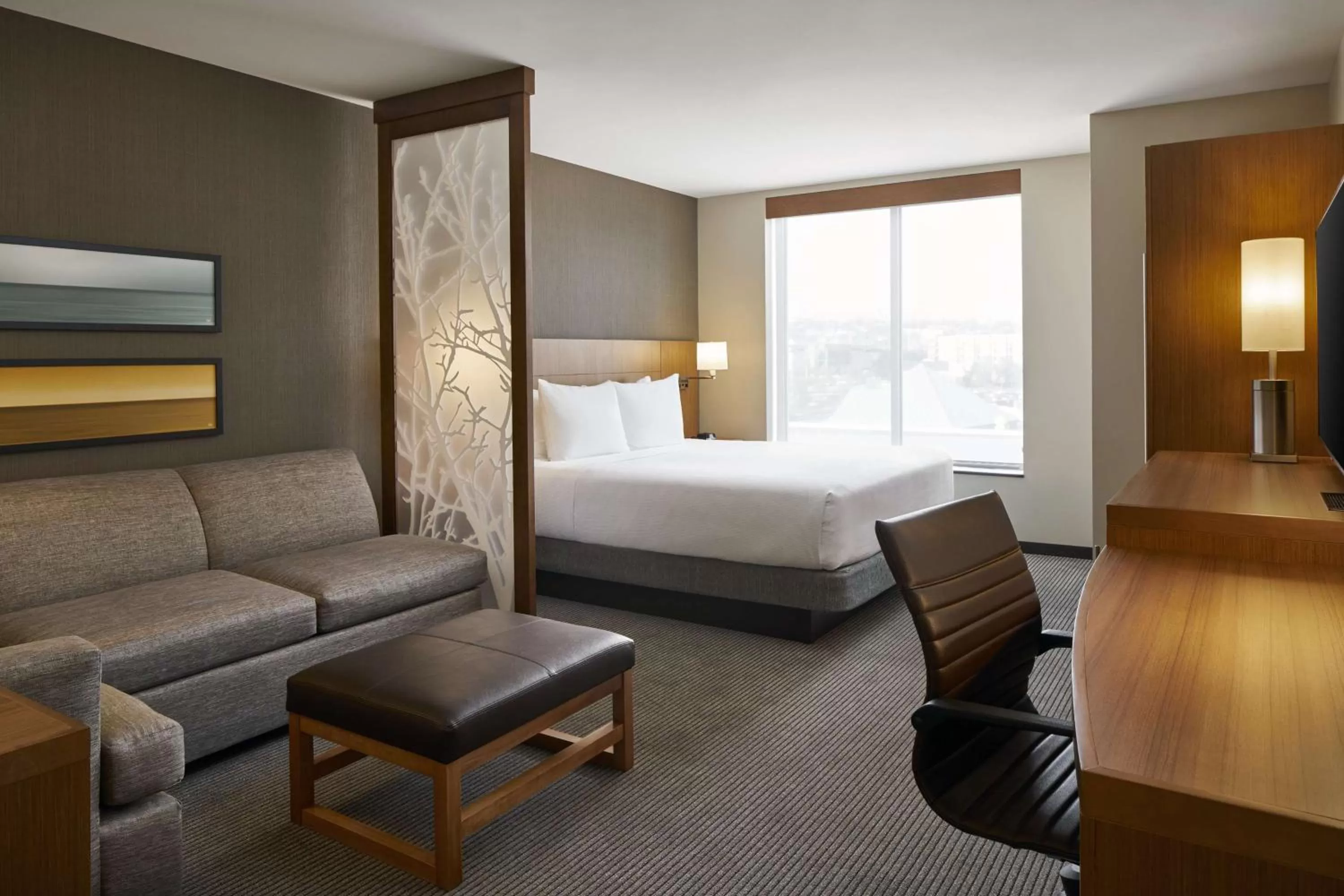 Bedroom, Bed in Hyatt Place Wilmington Riverfront