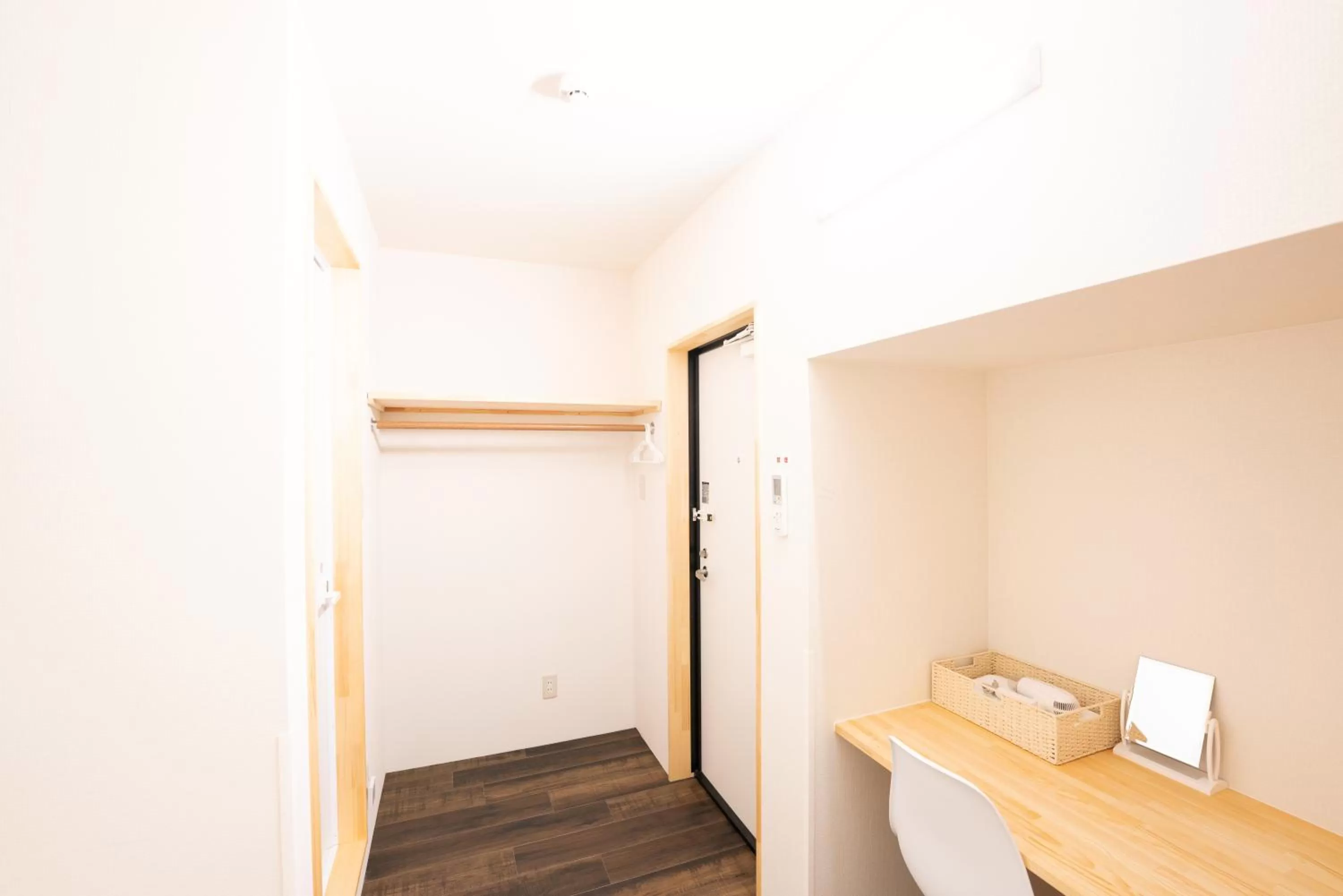 B&B MIKAWA Info Centre - Kanazawa Fish Harbour