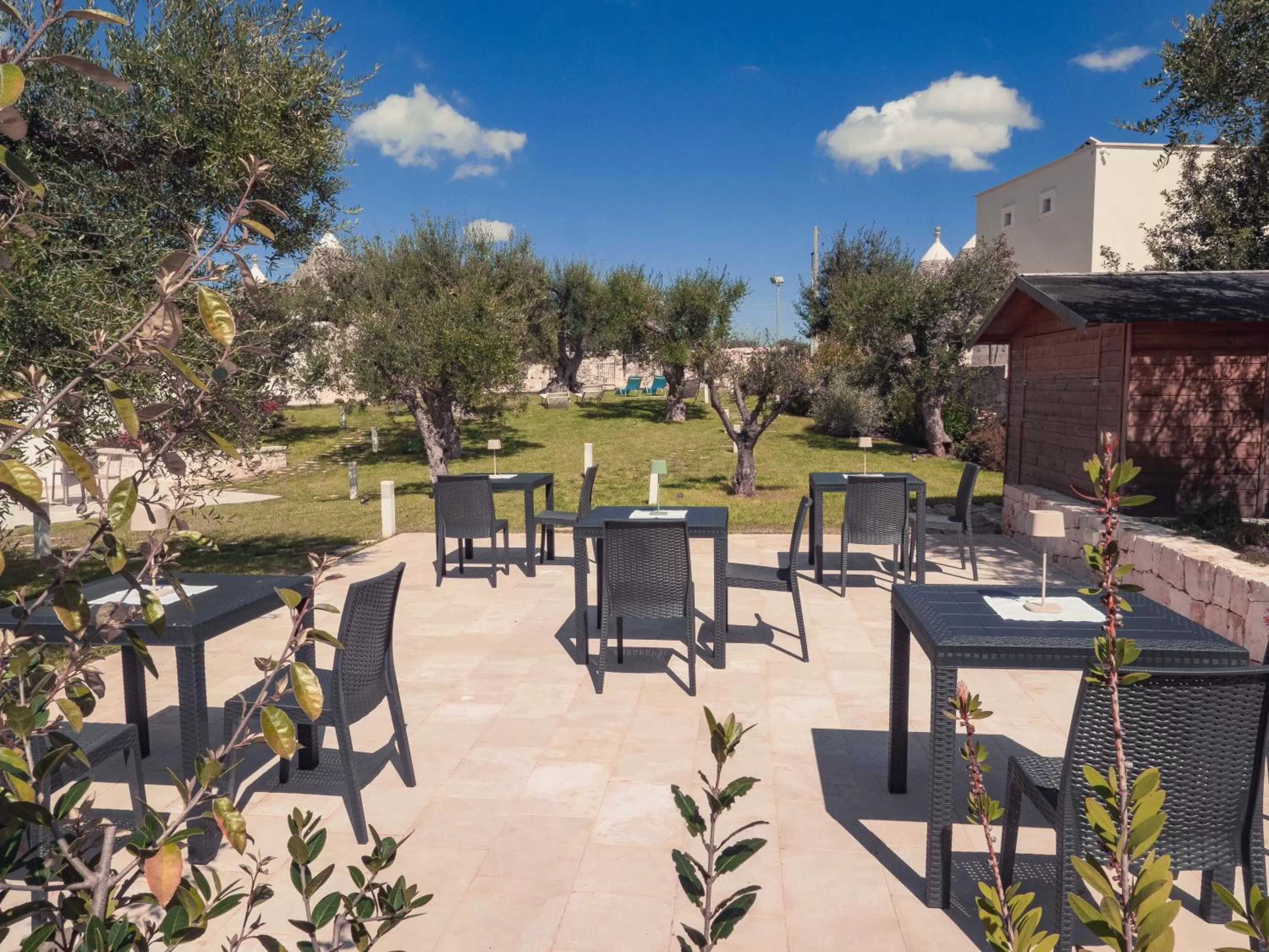 Patio, Pool View in Rifugio di Puglia - Trulli & Dimore