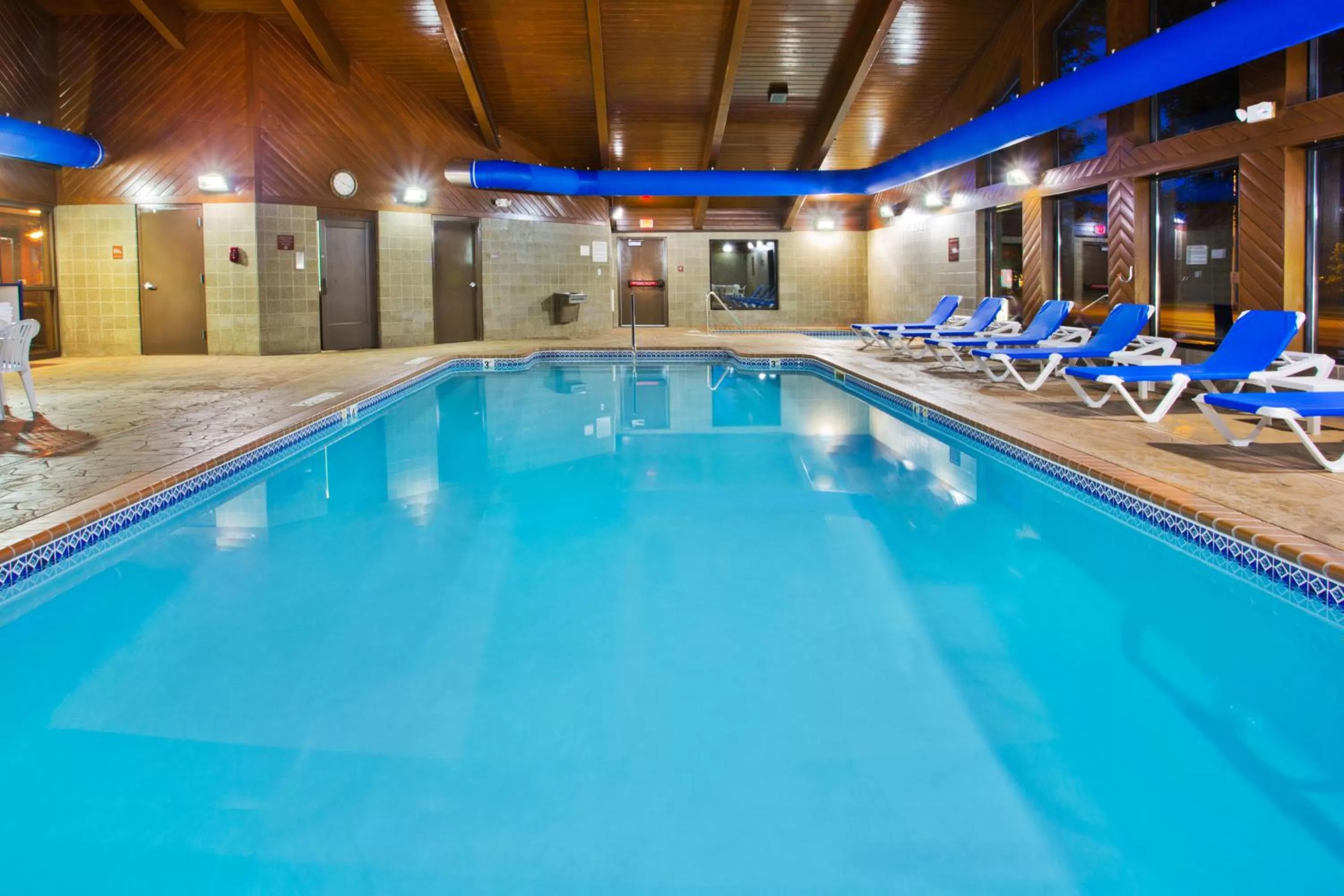 Swimming pool in AmericInn by Wyndham Grand Forks