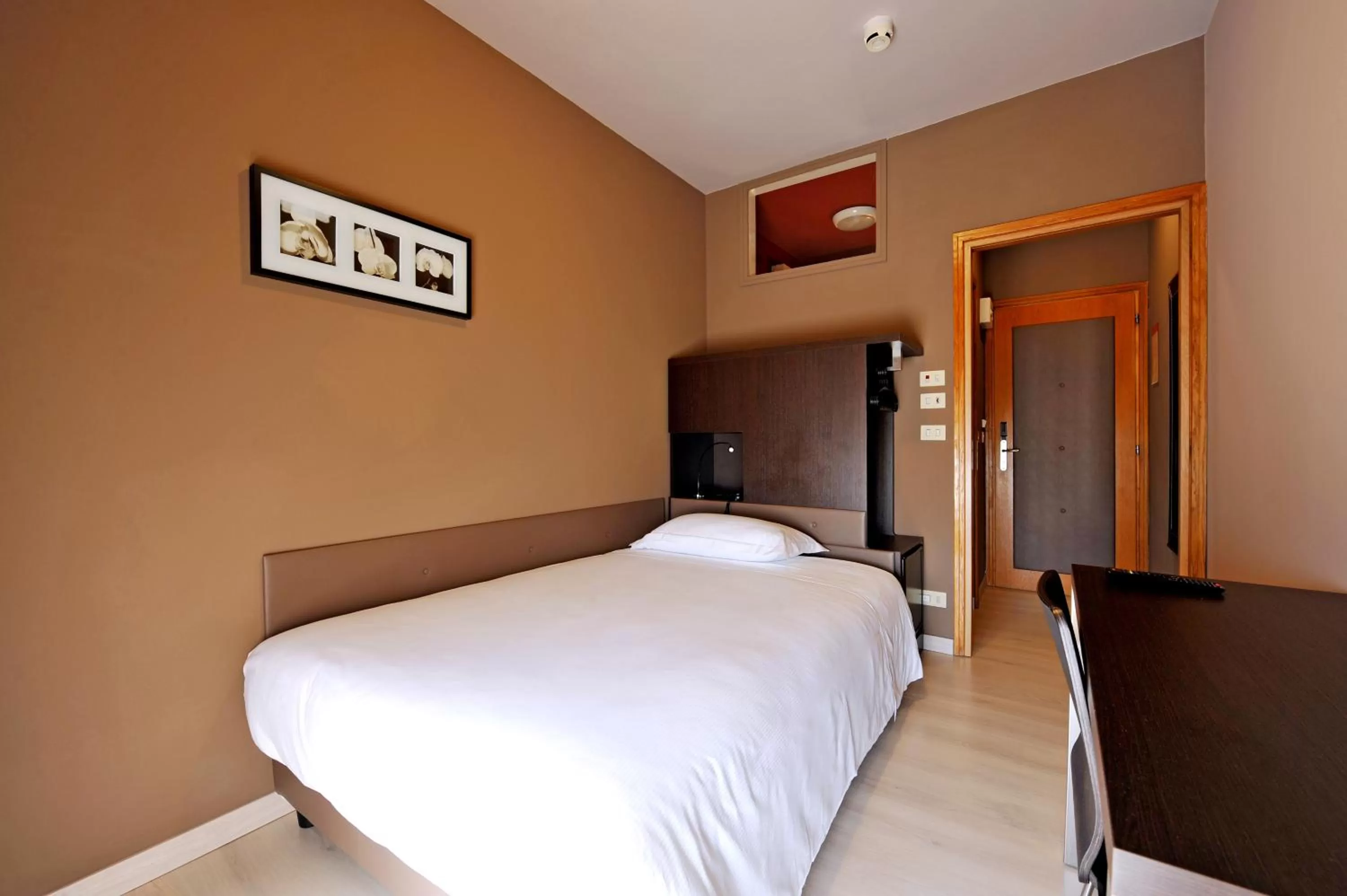 Bed in M14 Hotel & Spa