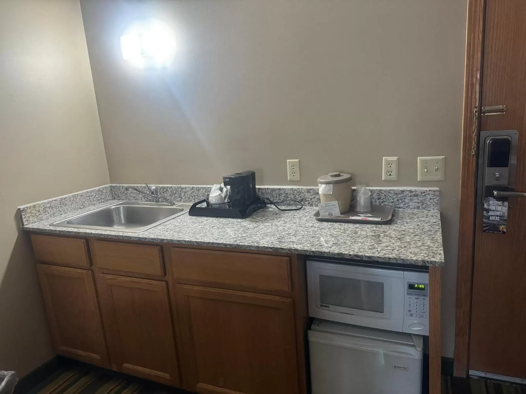 Kitchen or kitchenette in Super 8 by Wyndham Sparta