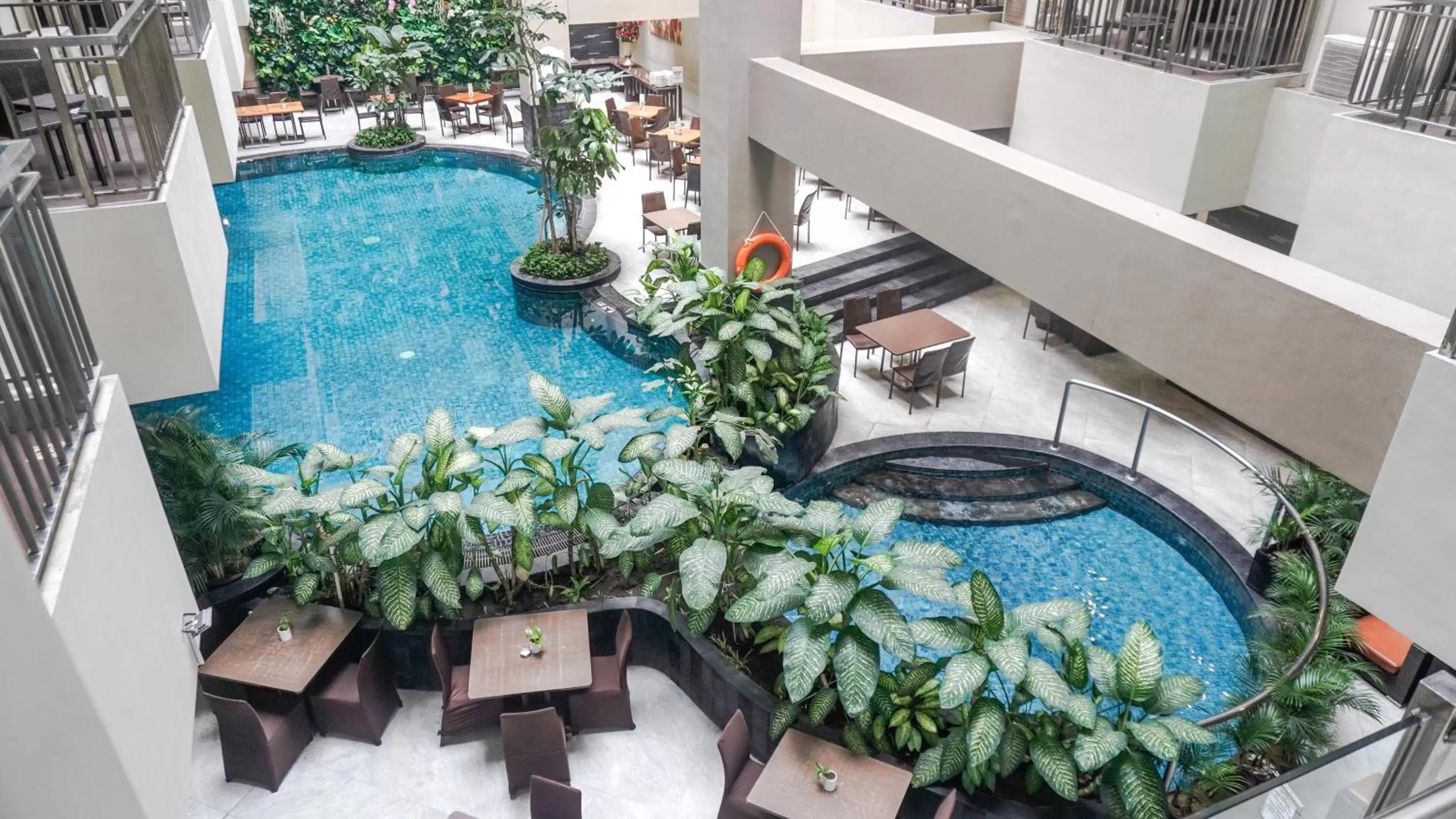 Pool view in Savana Hotel & Convention Malang