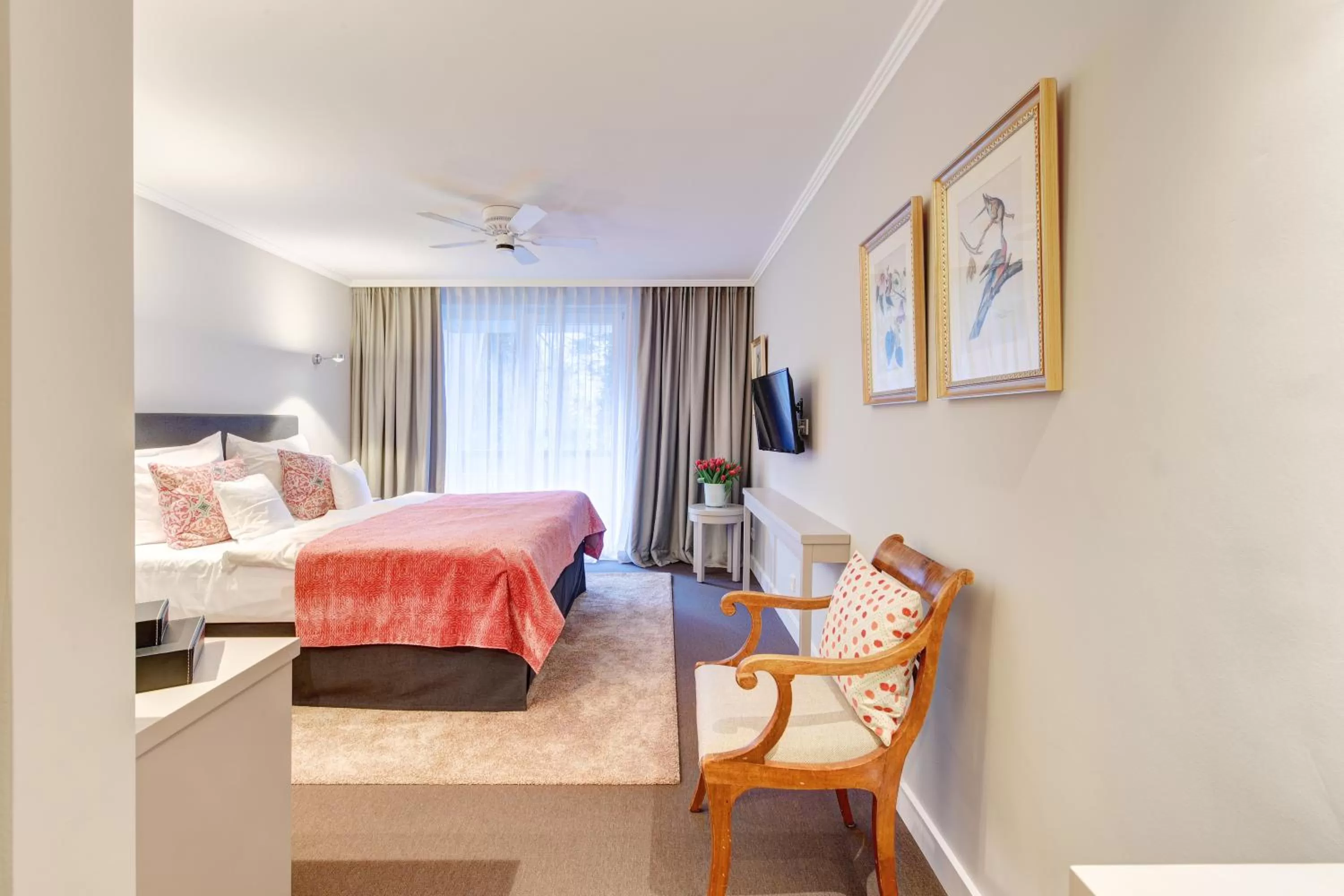 Photo of the whole room, Bed in Hotel Admiral