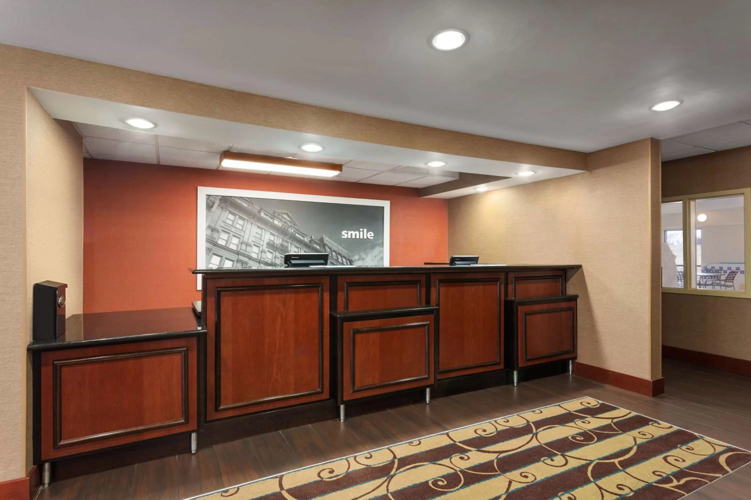 Lobby or reception in Hampton Inn Wichita-East