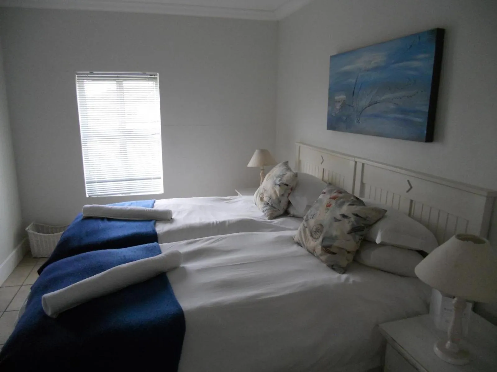 Bedroom, Bed in Blue Bay Lodge
