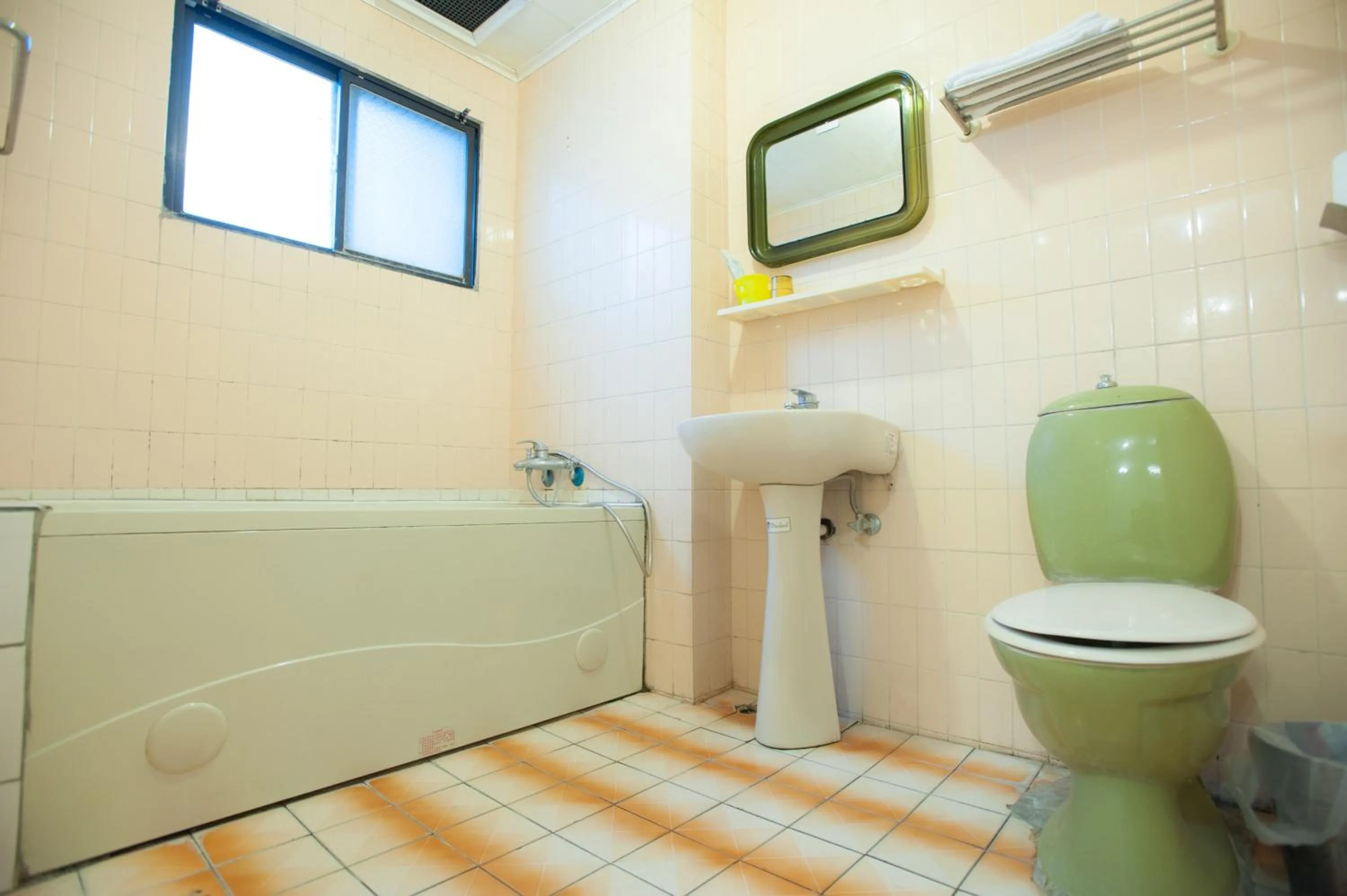 Bathroom, Bed in Chantai Hotel