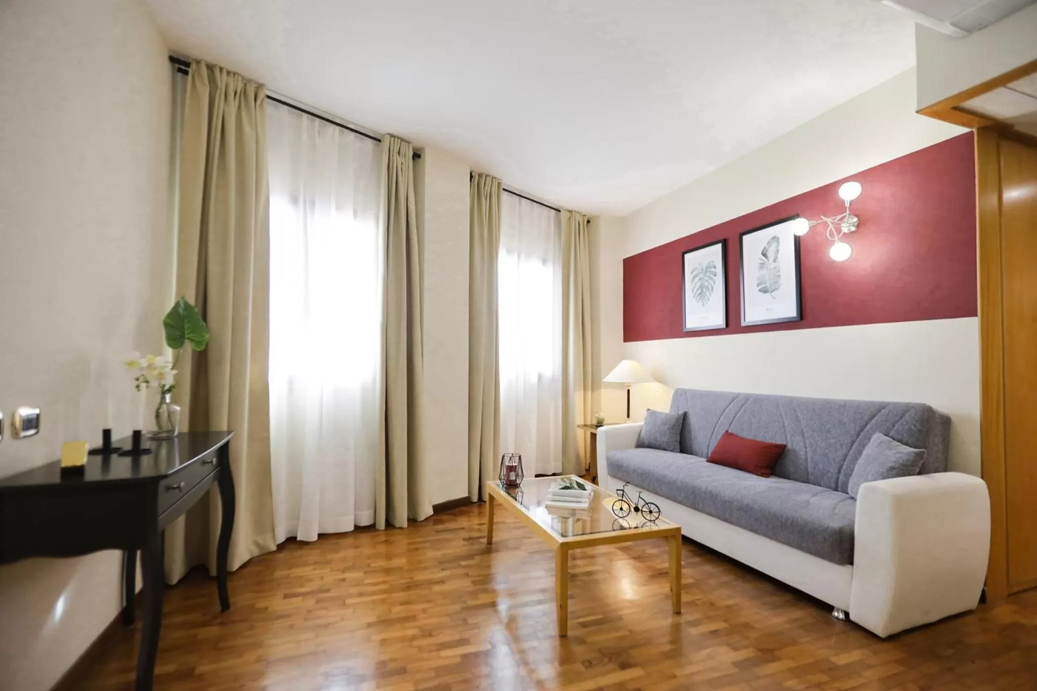 Living room in Pegasus Hotel