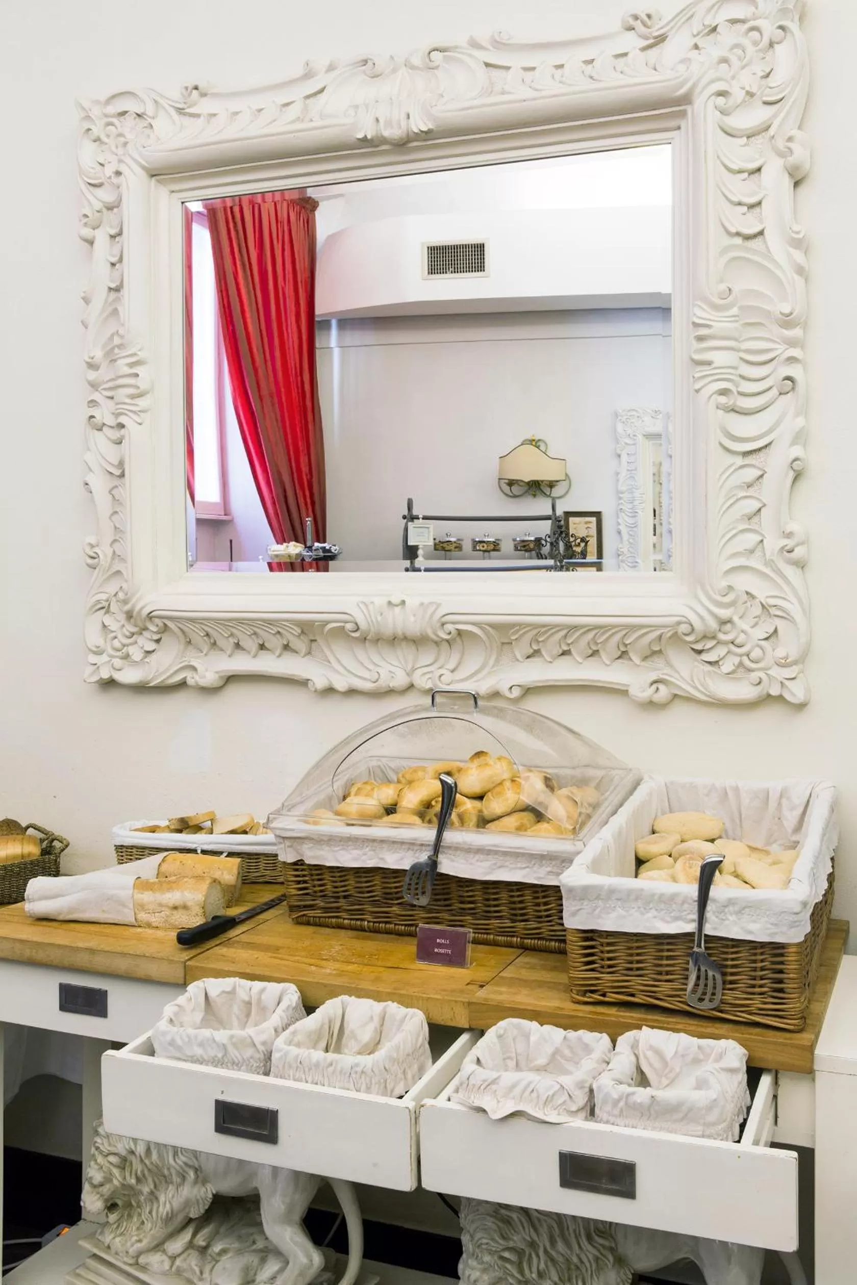 Continental breakfast in Hotel Adriano