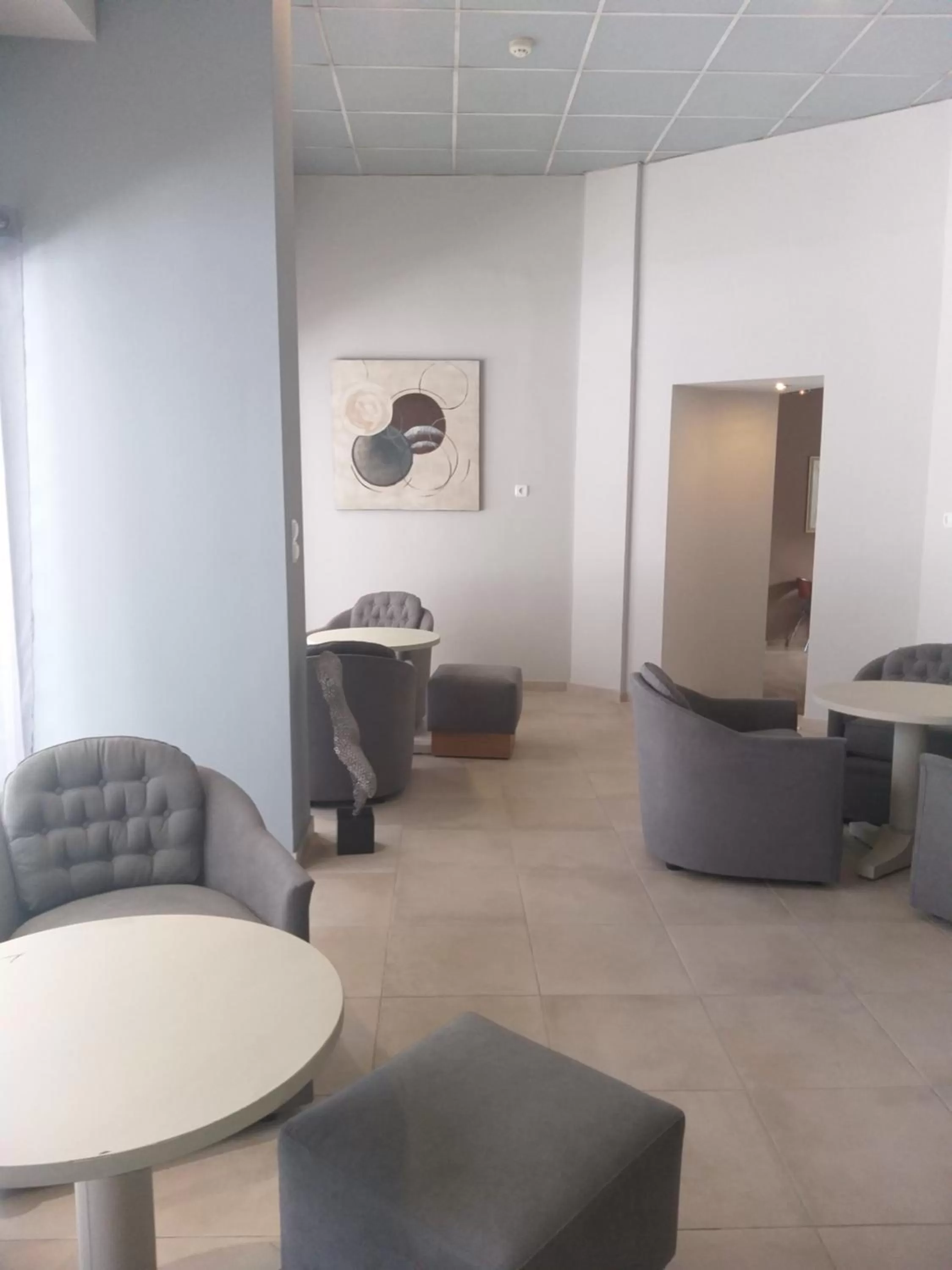 Living room in Apollo Hotel