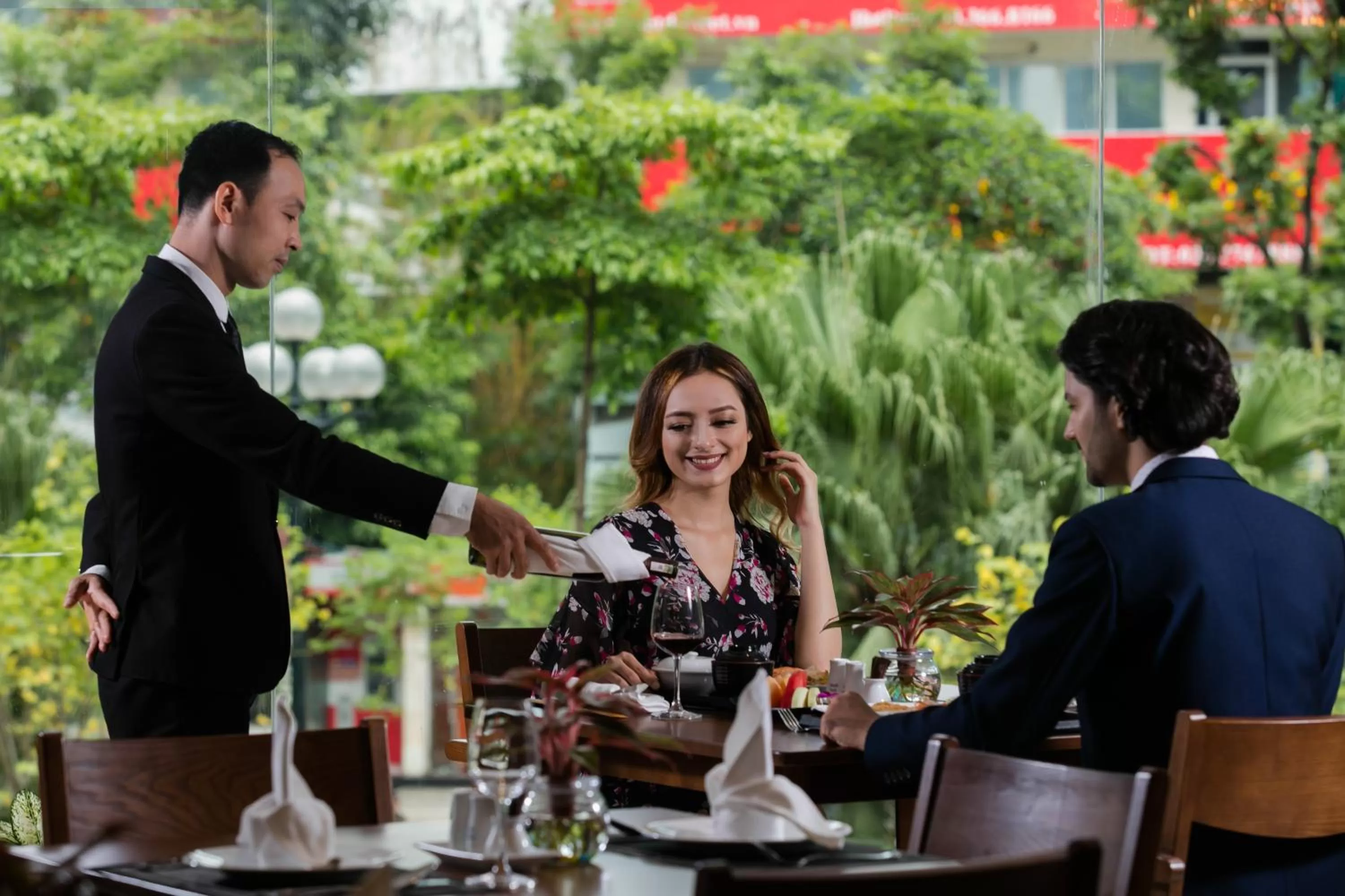 Restaurant/places to eat in Grandiose Hotel & Spa