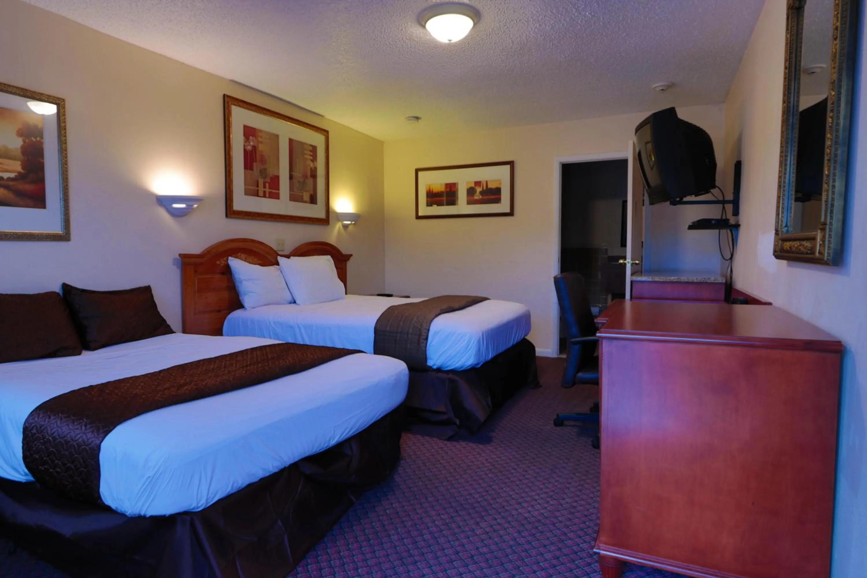 Bed in Red Carpet Inn Berlin