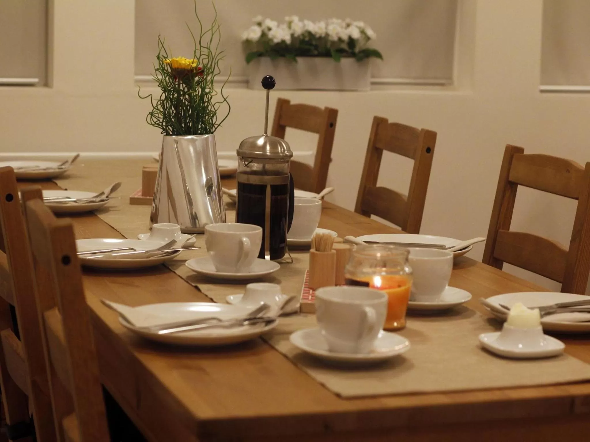 Coffee/tea facilities in KEF Guesthouse by Keflavík airport