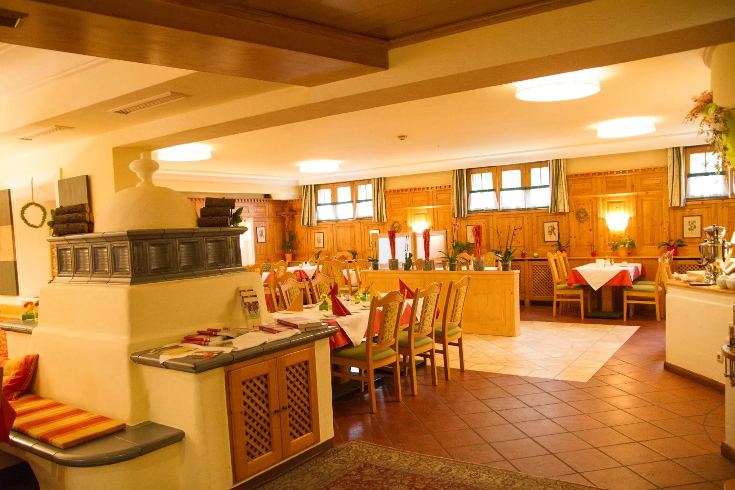 Restaurant/places to eat in Gastwirtschaft & Hotel Holzinger