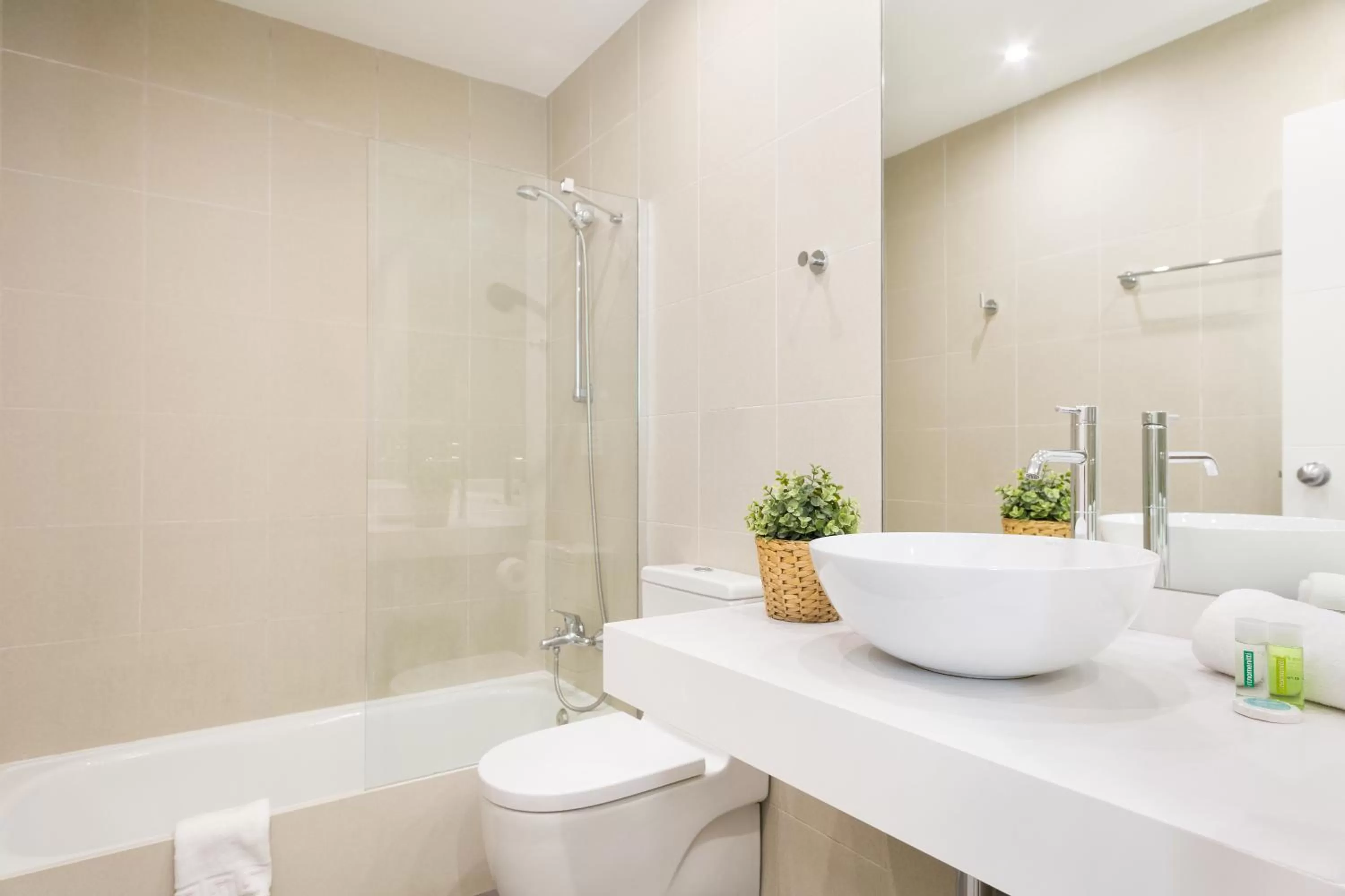 Bathroom in BcnStop Sagrada Familia