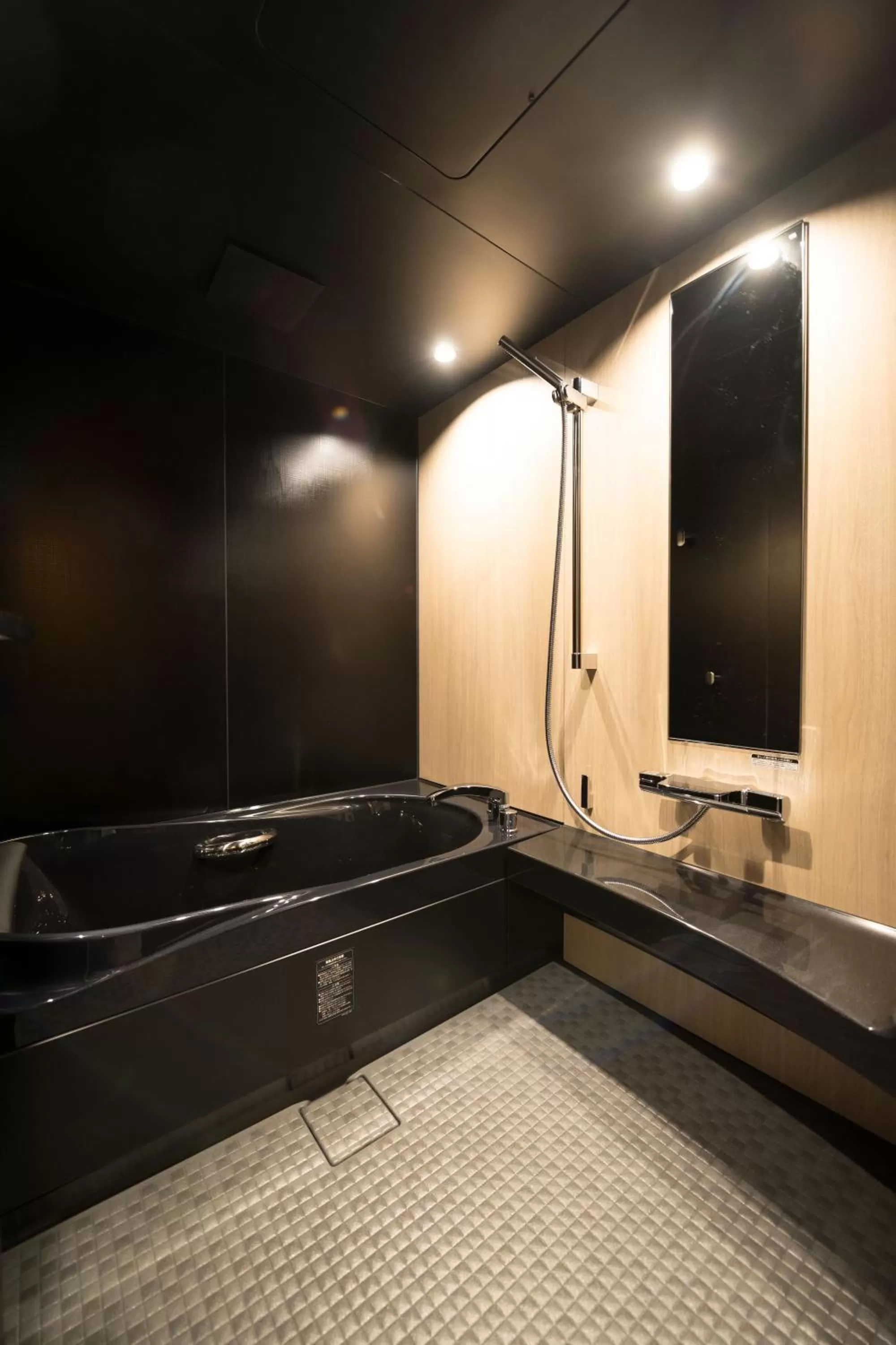 Shower in HOTEL SHIKISAI KYOTO