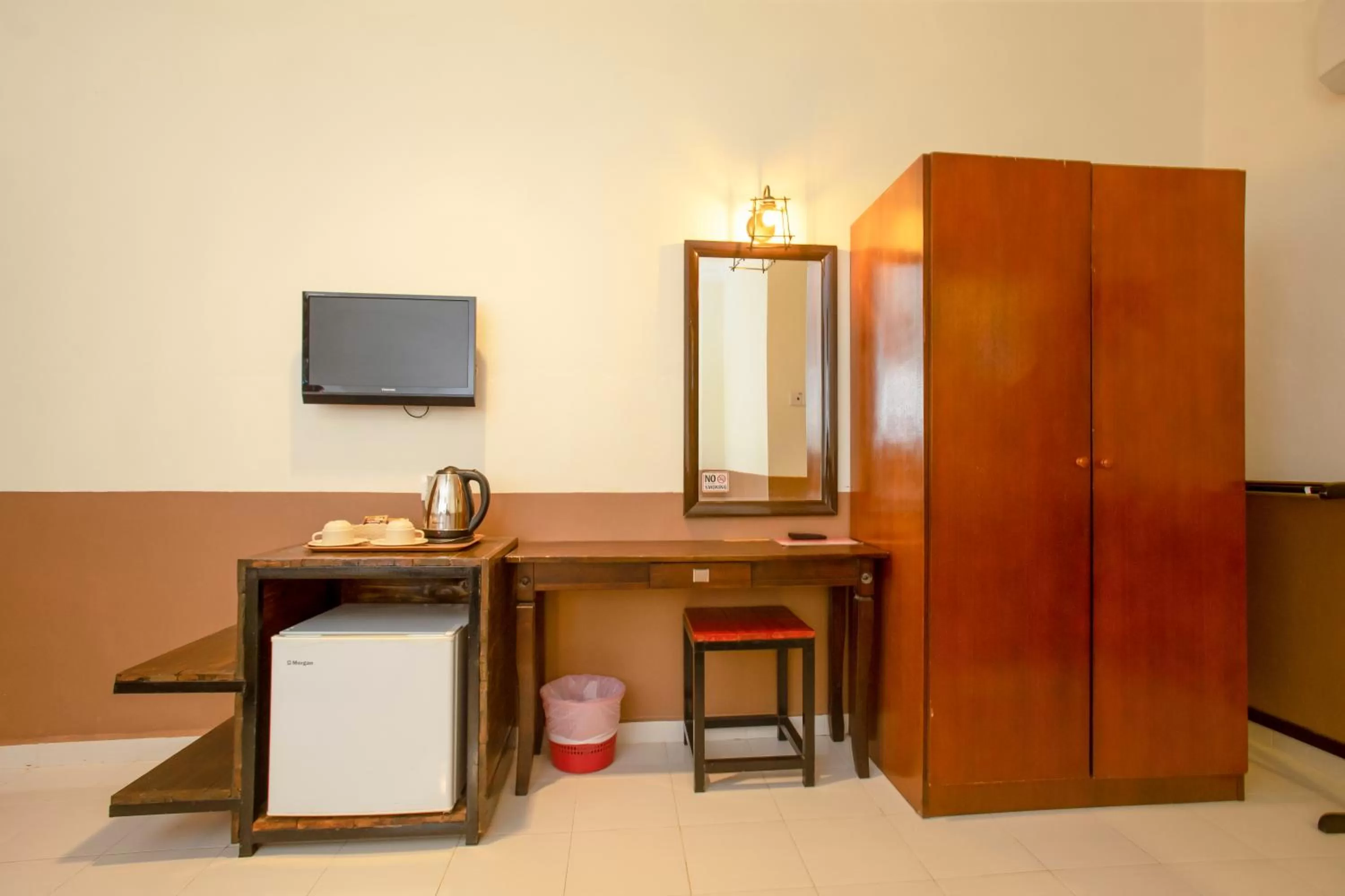 TV and multimedia in NR Langkawi Motel