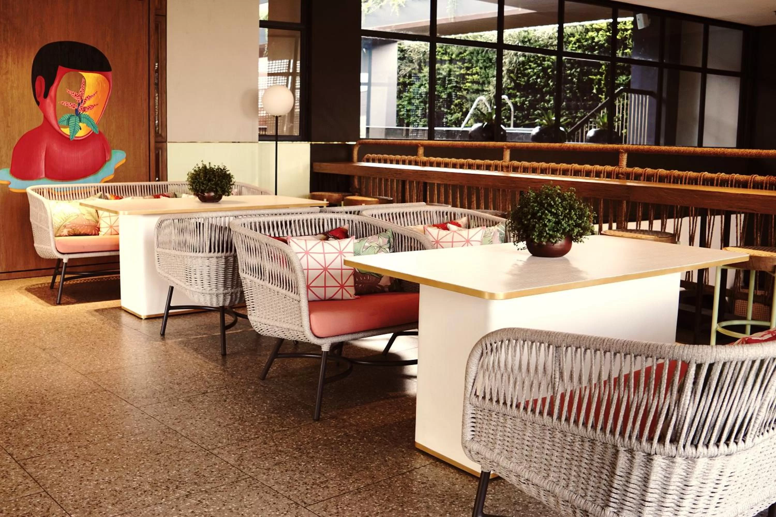 Restaurant/places to eat in ARTOTEL Yogyakarta