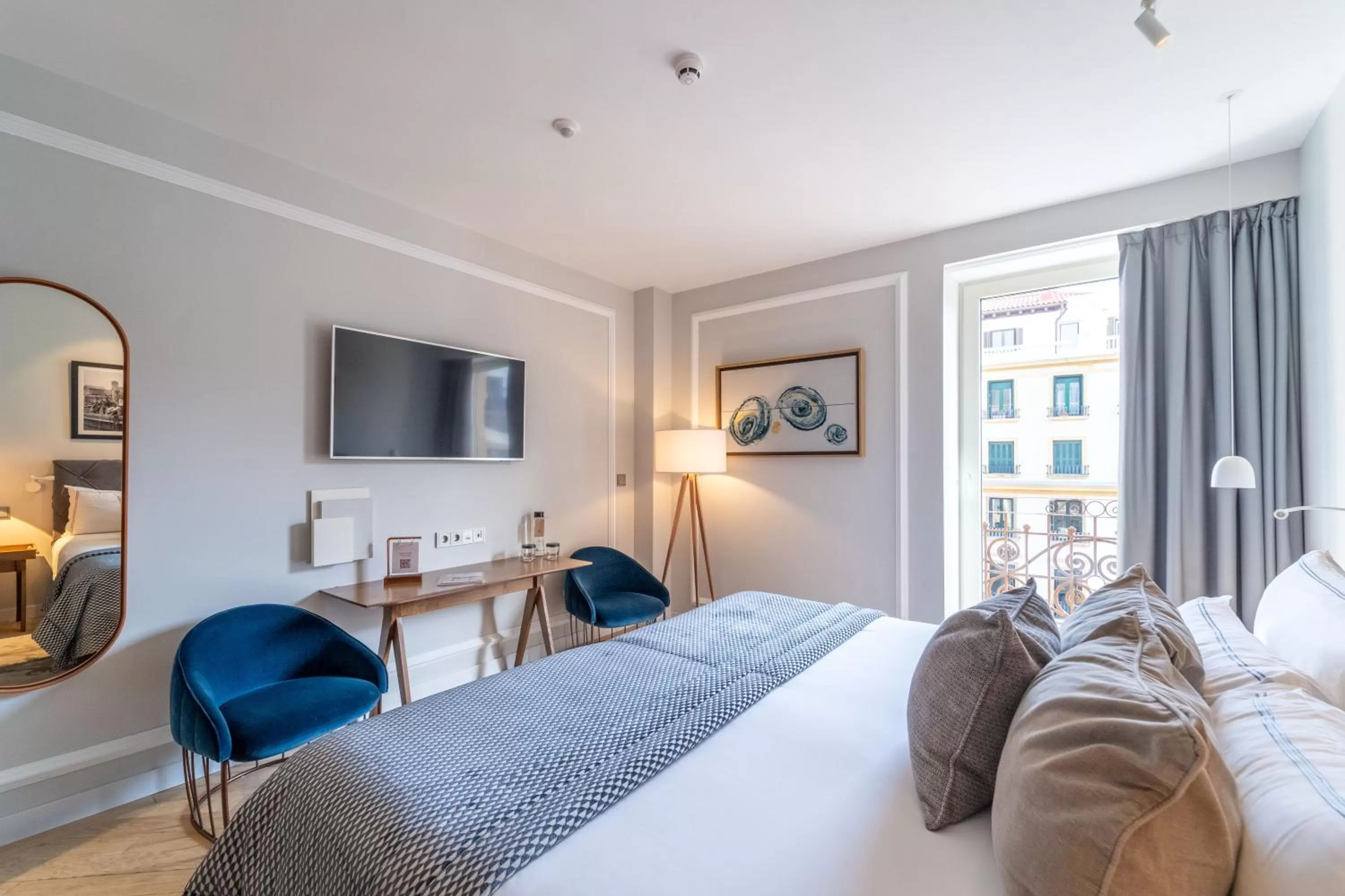 Photo of the whole room, Bed in Lasala Plaza Hotel - Adults Only