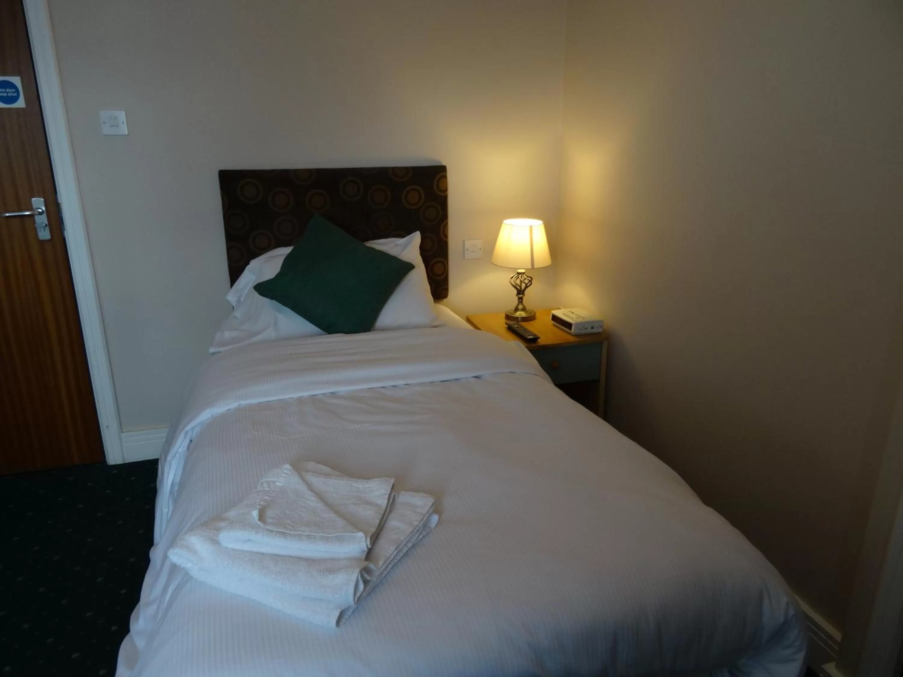 Bedroom, Bed in AJ Lodge