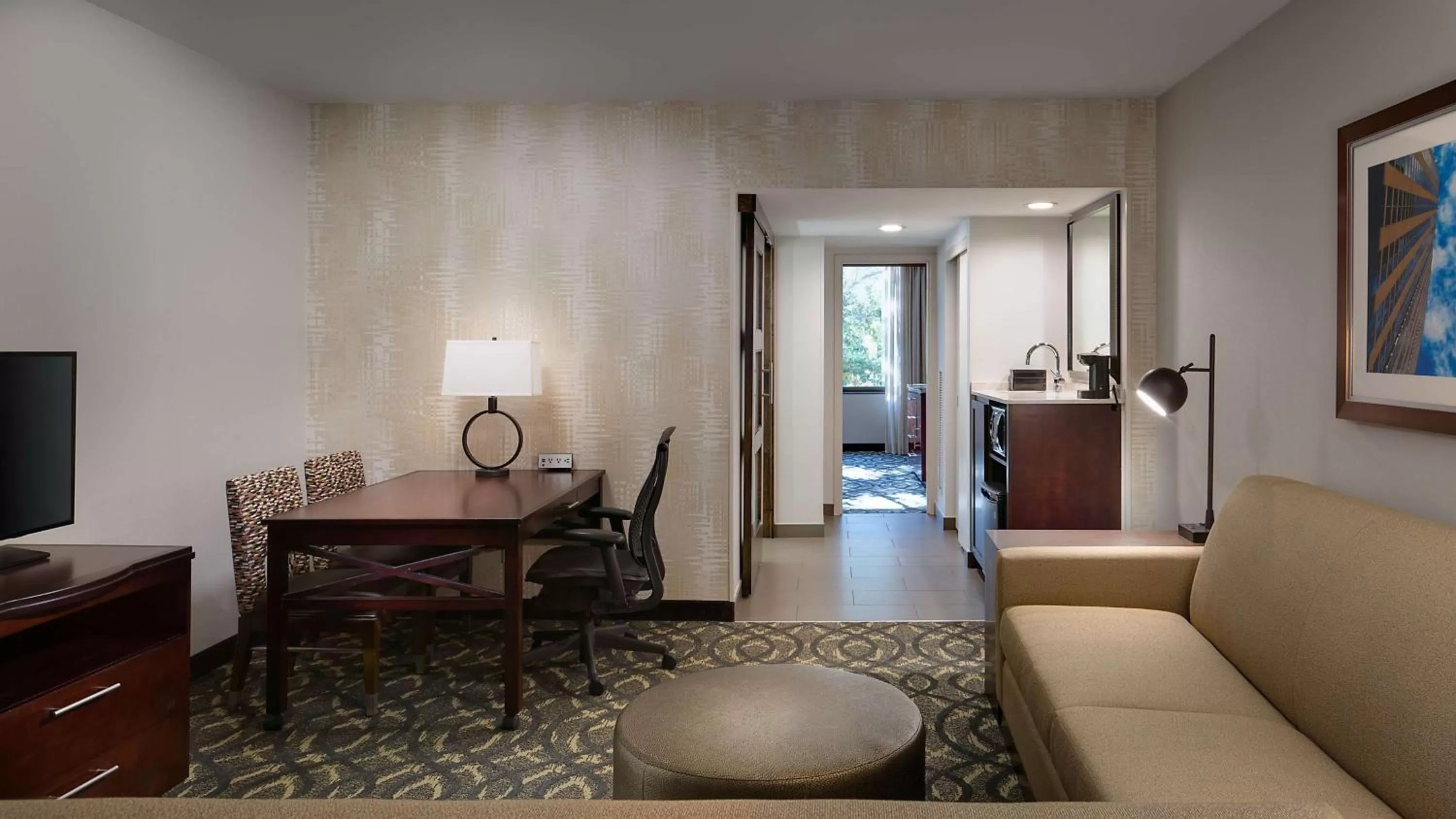 Bedroom in Embassy Suites by Hilton Dallas-Love Field