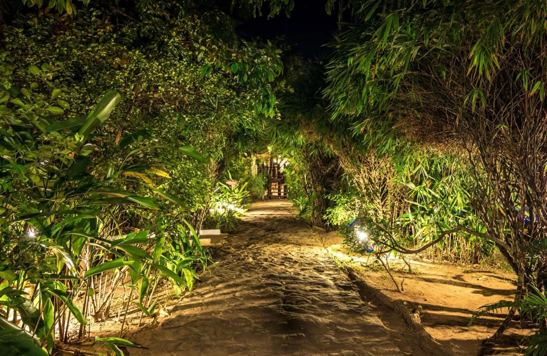 Night in Sambor Village Hotel