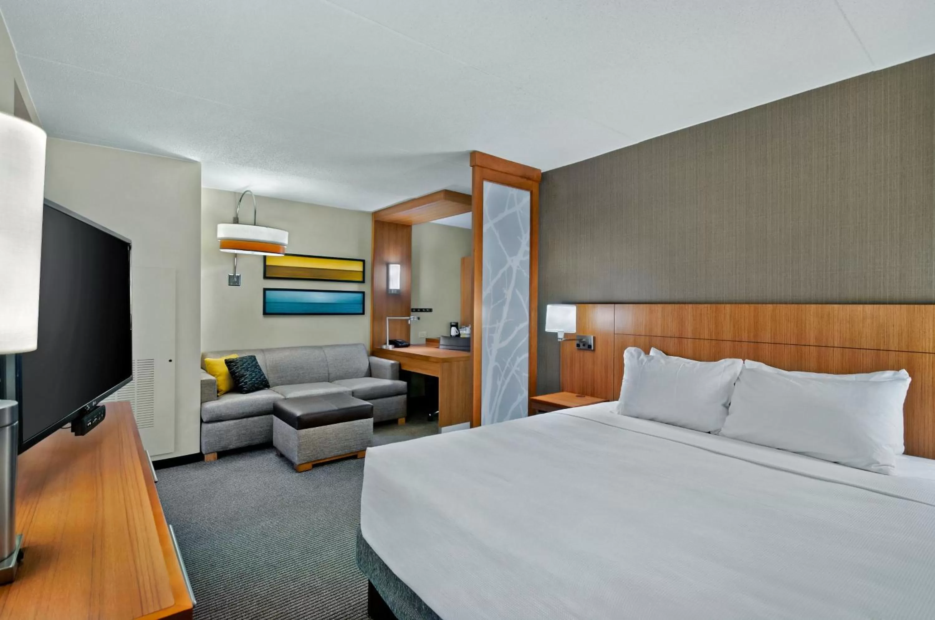 Bed in Hyatt Place Fredericksburg at Mary Washington