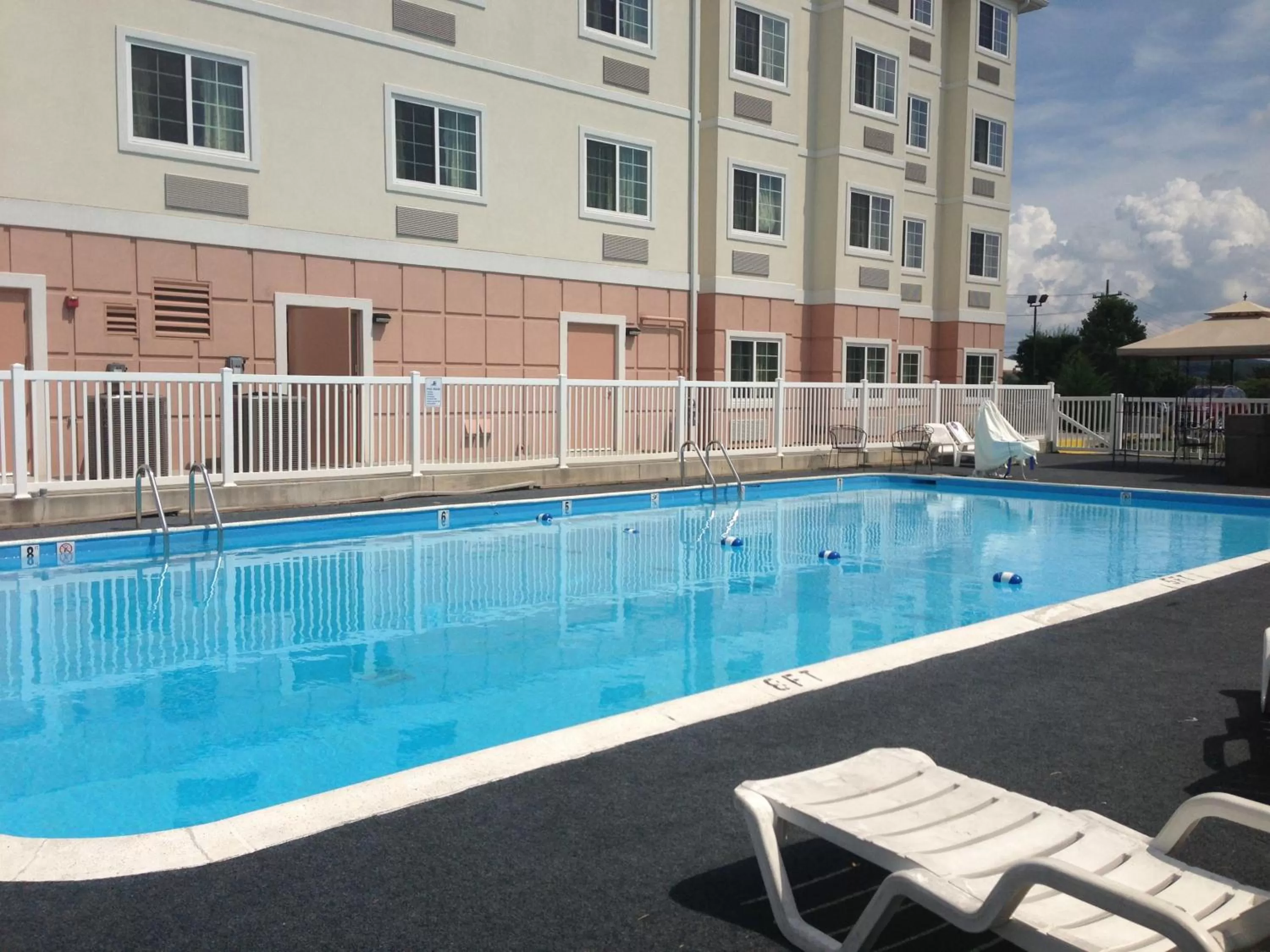 Swimming pool in Microtel Inn & Suites by Wyndham Harrisonburg