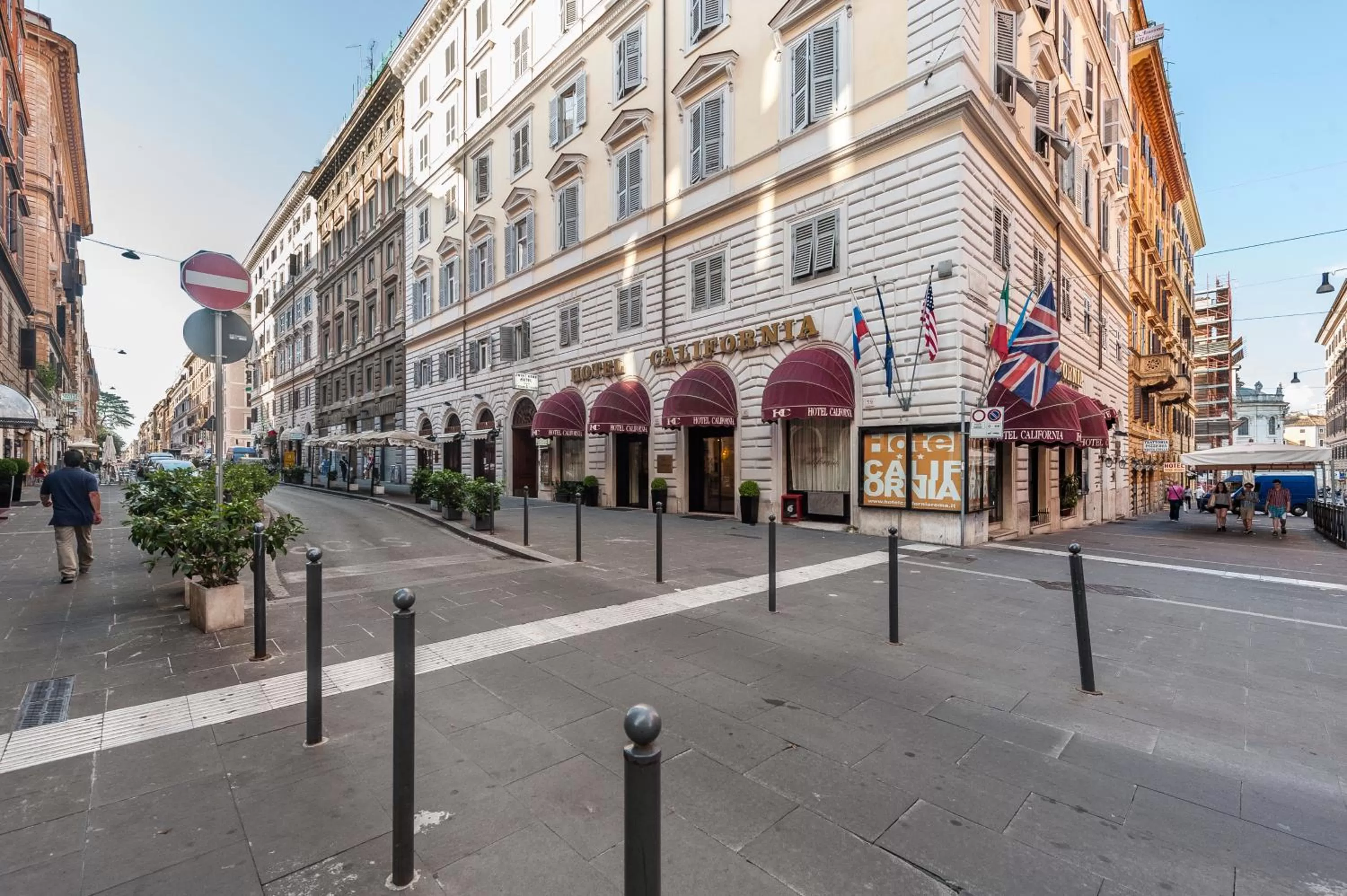 Facade/entrance in Hotel California