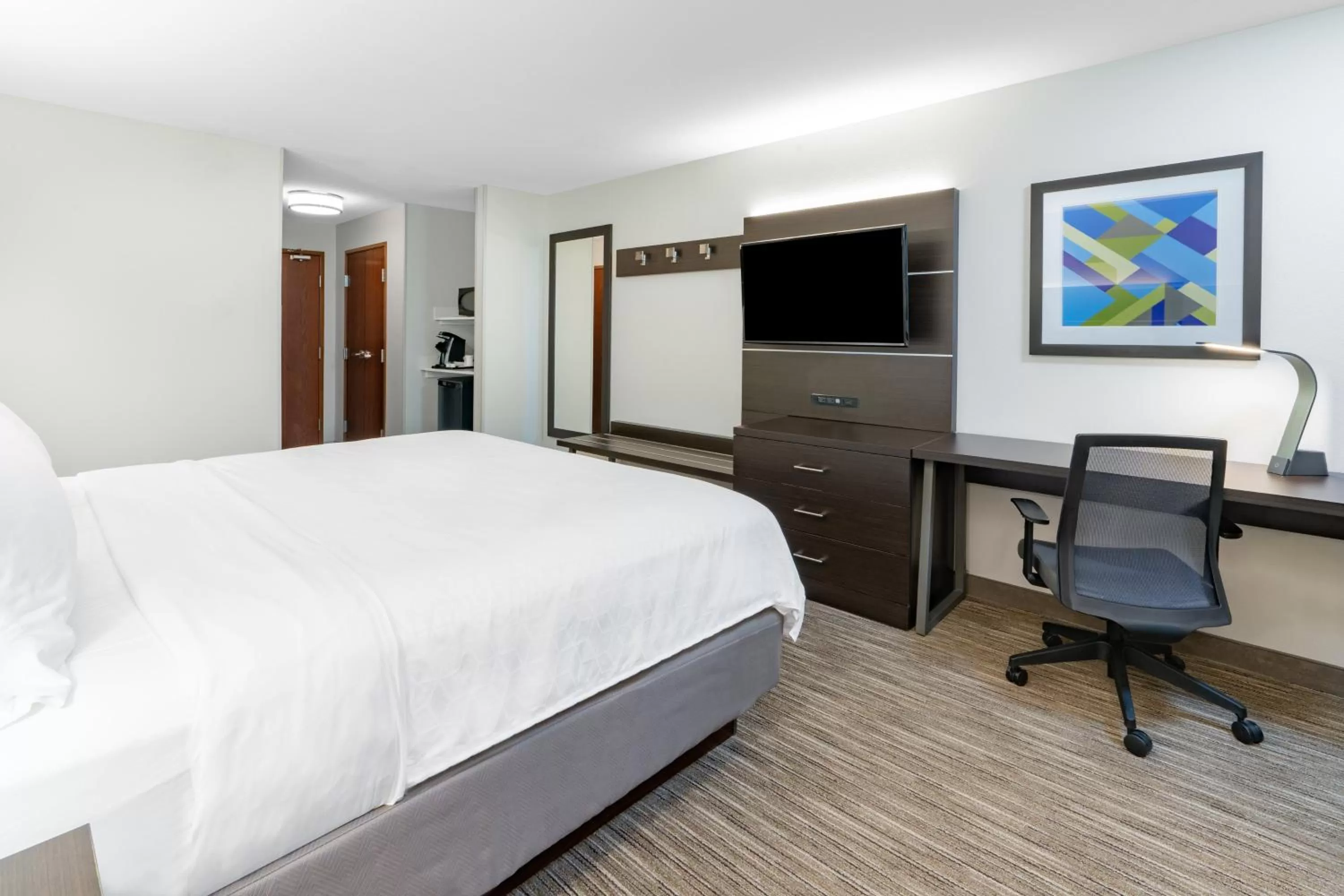 Photo of the whole room, Bed in Holiday Inn Express & Suites Trinidad by IHG