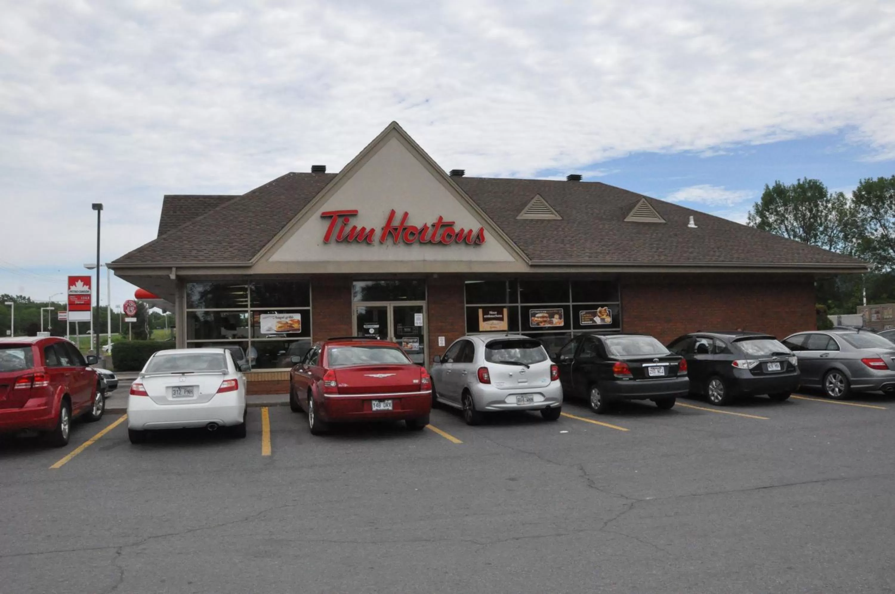 Restaurant/places to eat in Hotel Transit