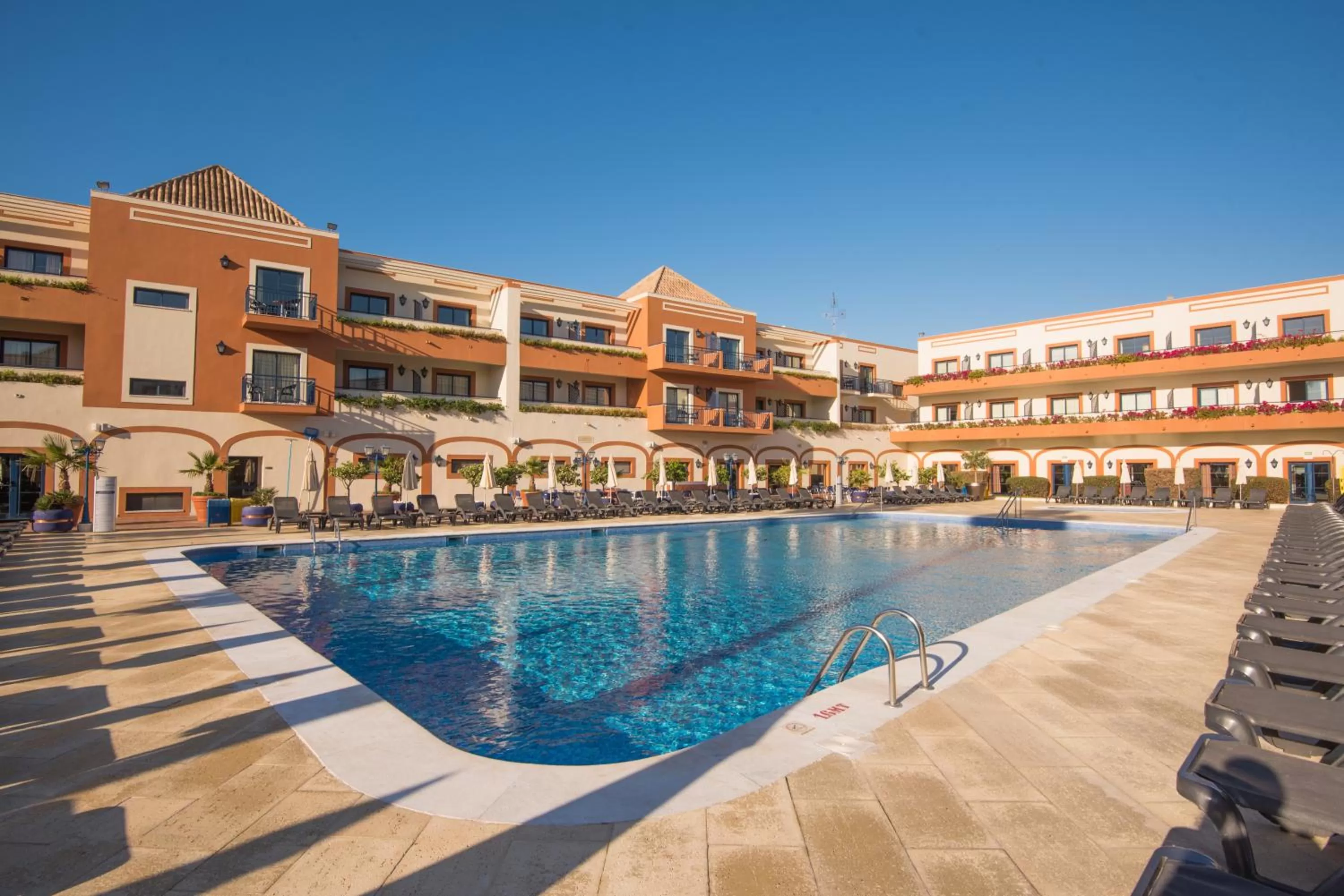 Swimming pool in Vila Gale Tavira
