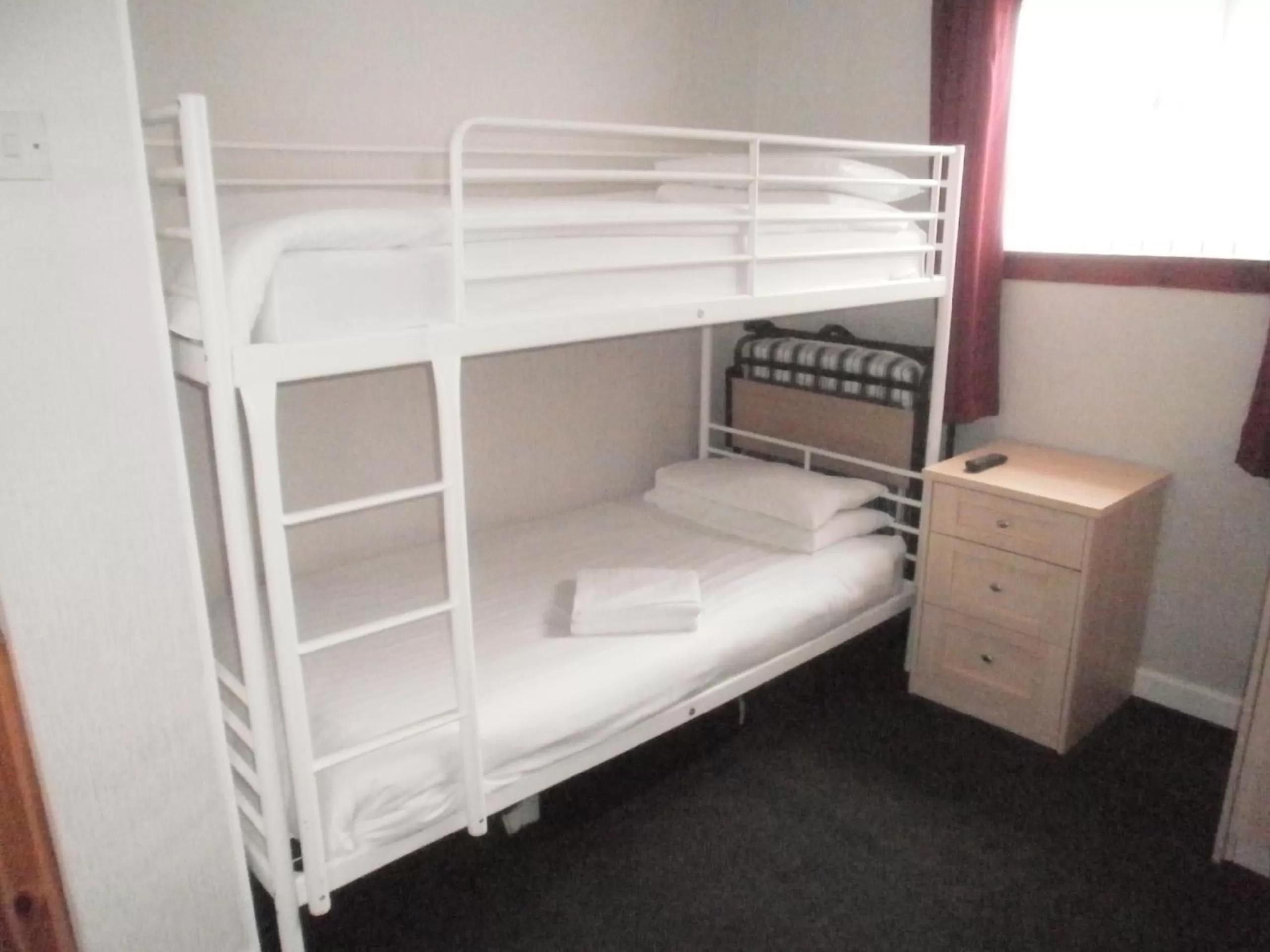 bunk bed, Bed in The Withnell Hotel