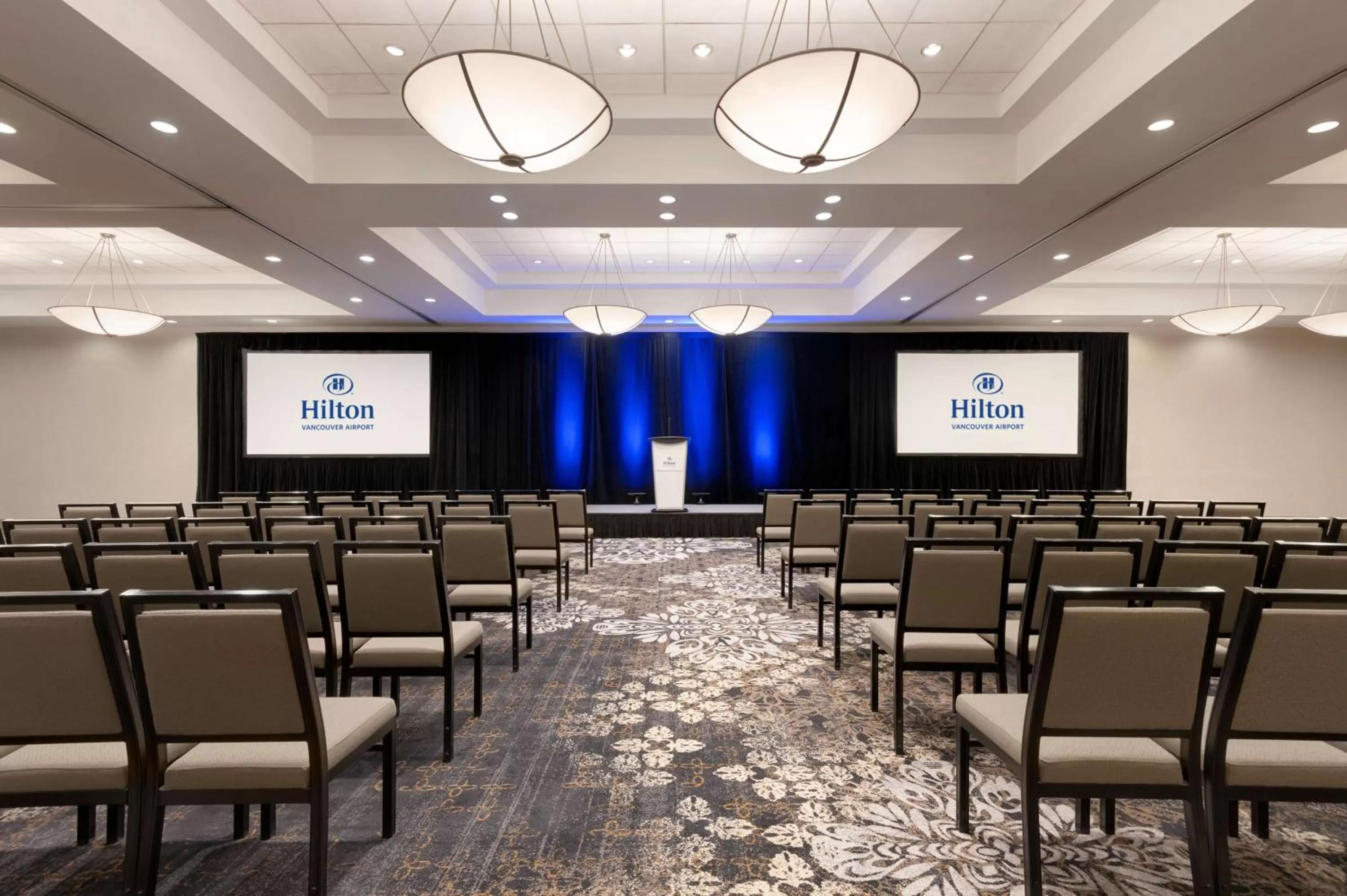 Meeting/conference room in Hilton Vancouver Airport