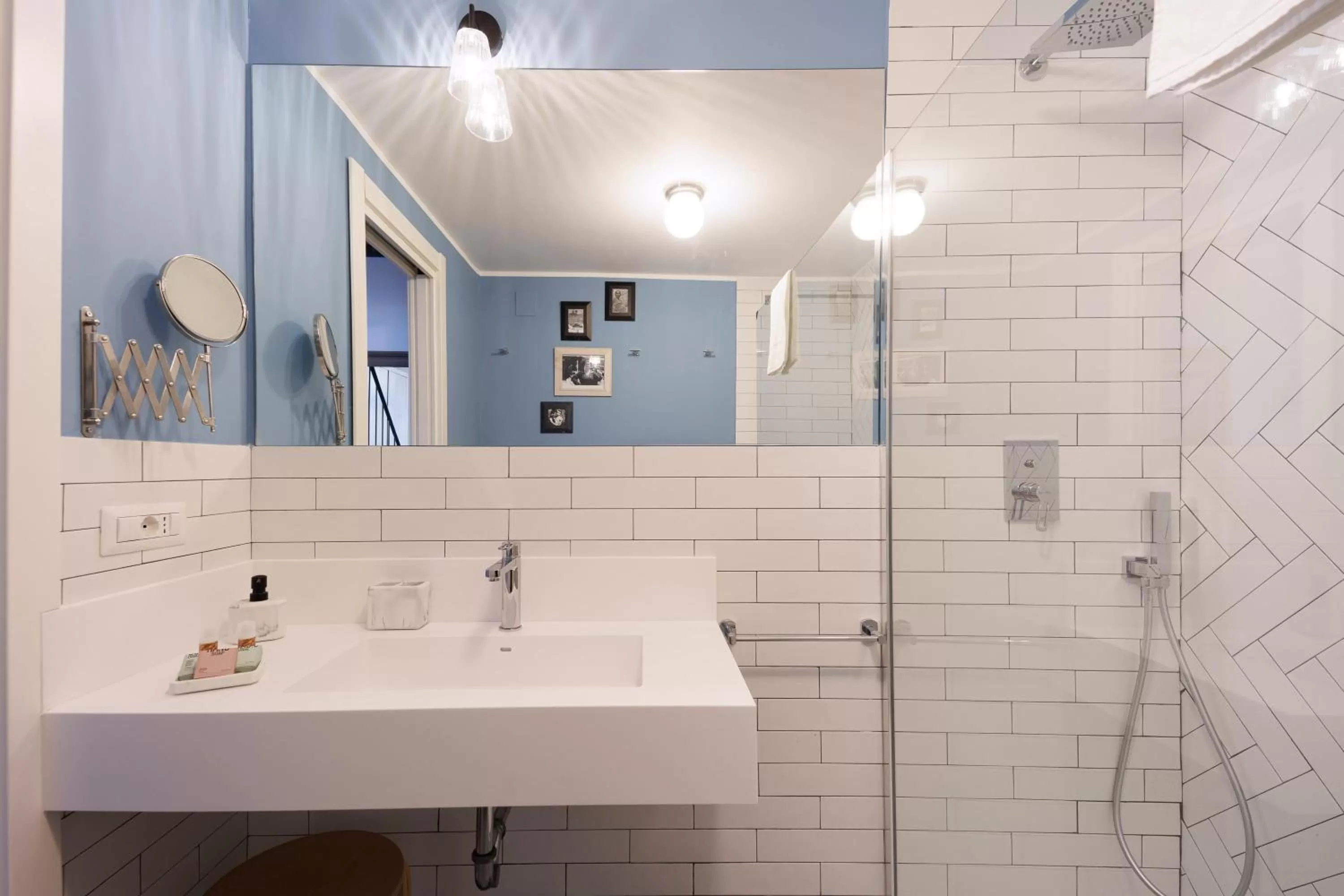 Bathroom in The Bellini House by House In Naples