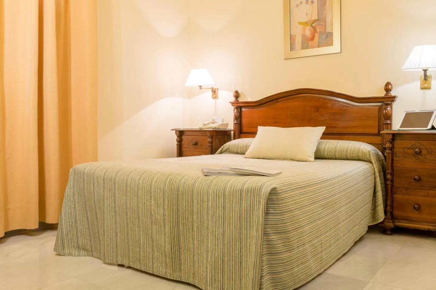 Bedroom, Bed in Hotel Gran Avenida