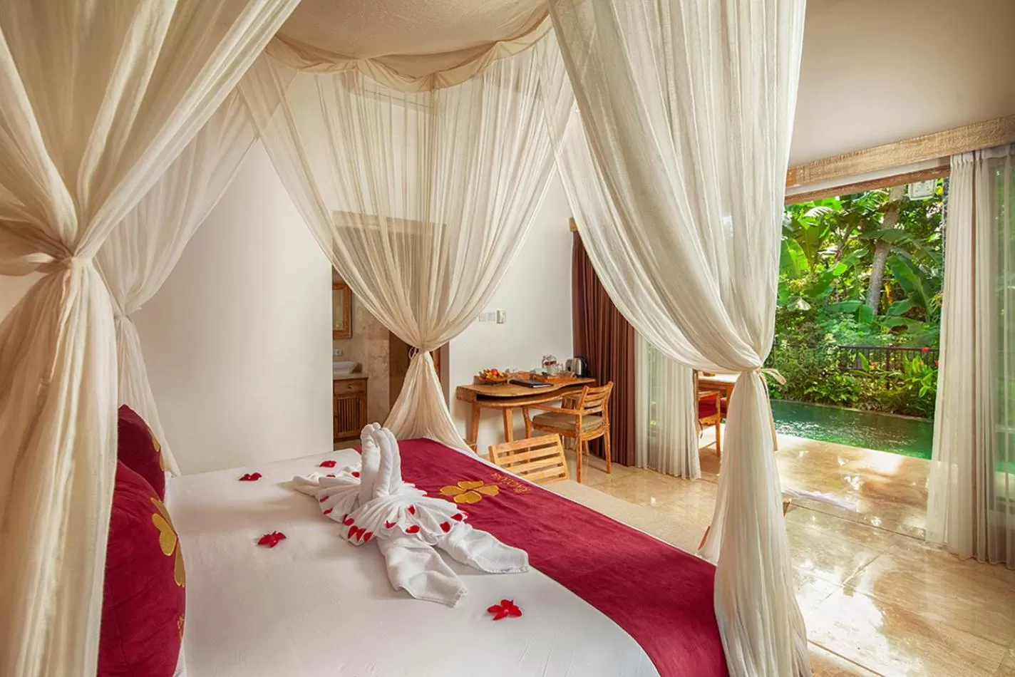 Bathroom, Bed in The Kalyana Ubud Resort