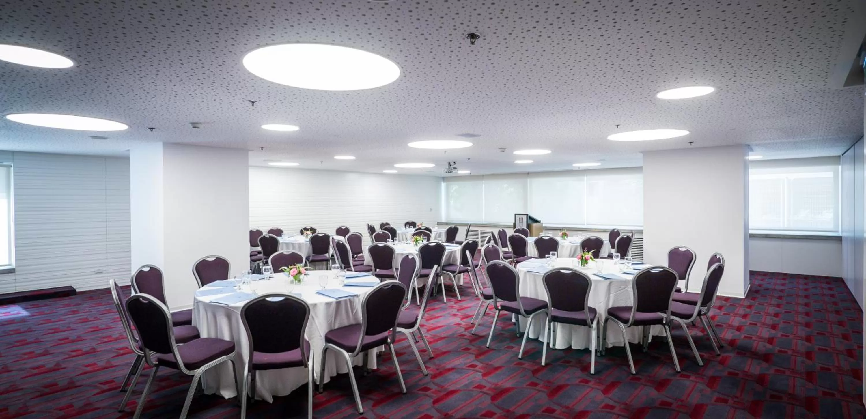 Meeting/conference room in Metropolitan Hotel