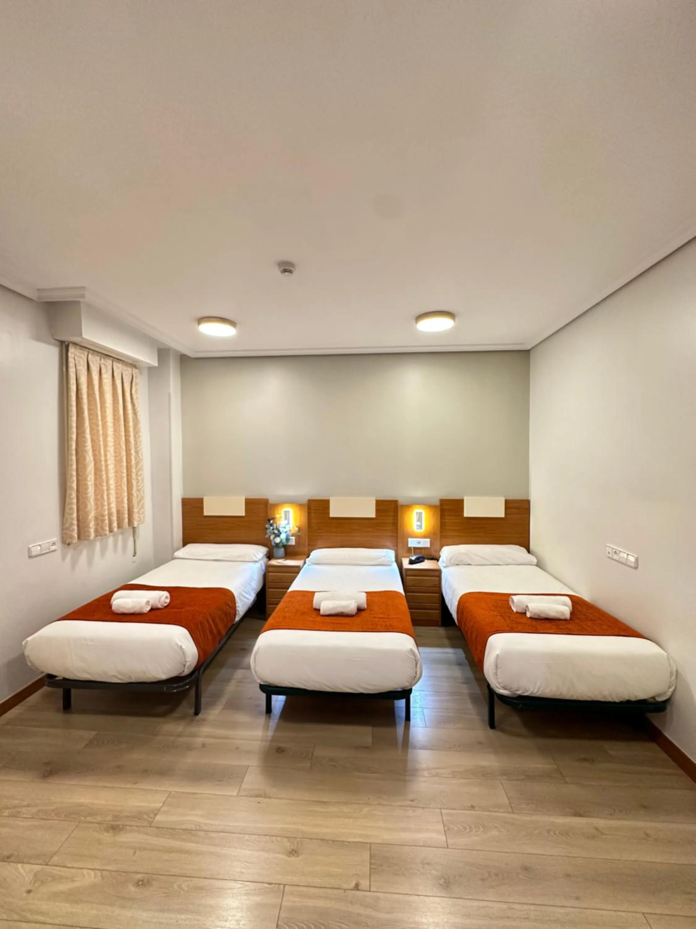 Bed in Hostal Abadia Madrid