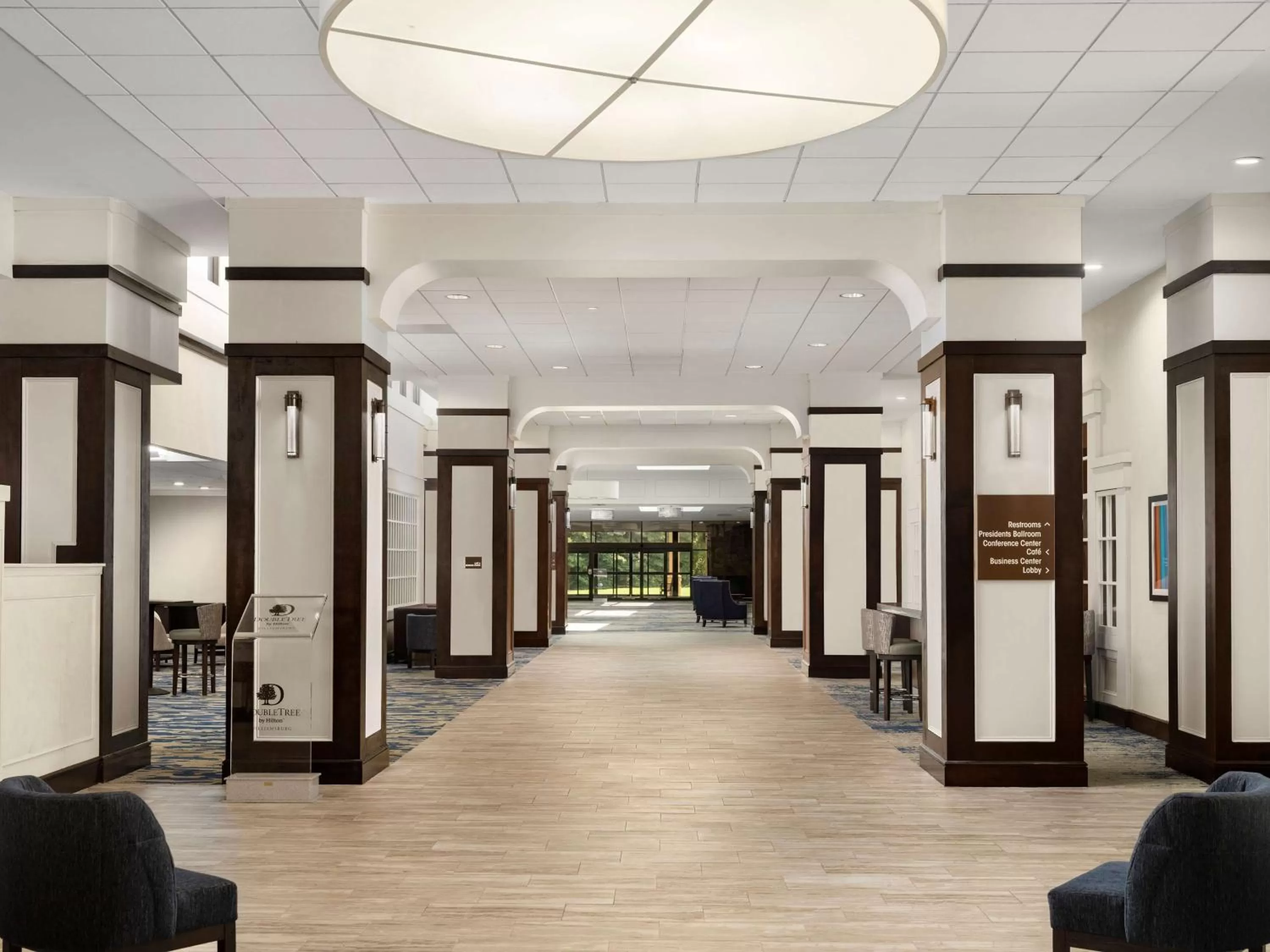 Lobby or reception in Doubletree by Hilton Hotel Williamsburg