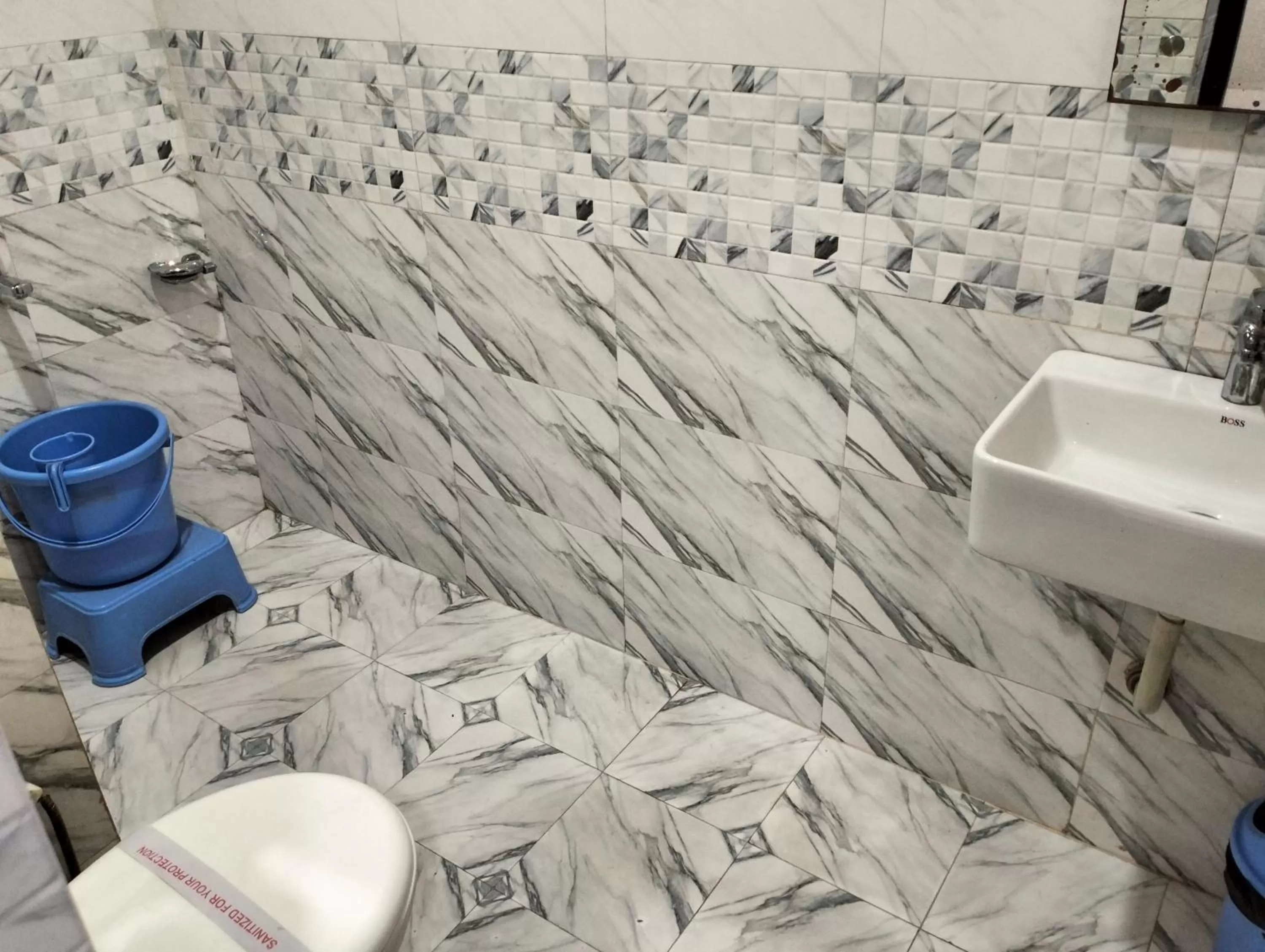 Toilet in Hotel Shri Gourav