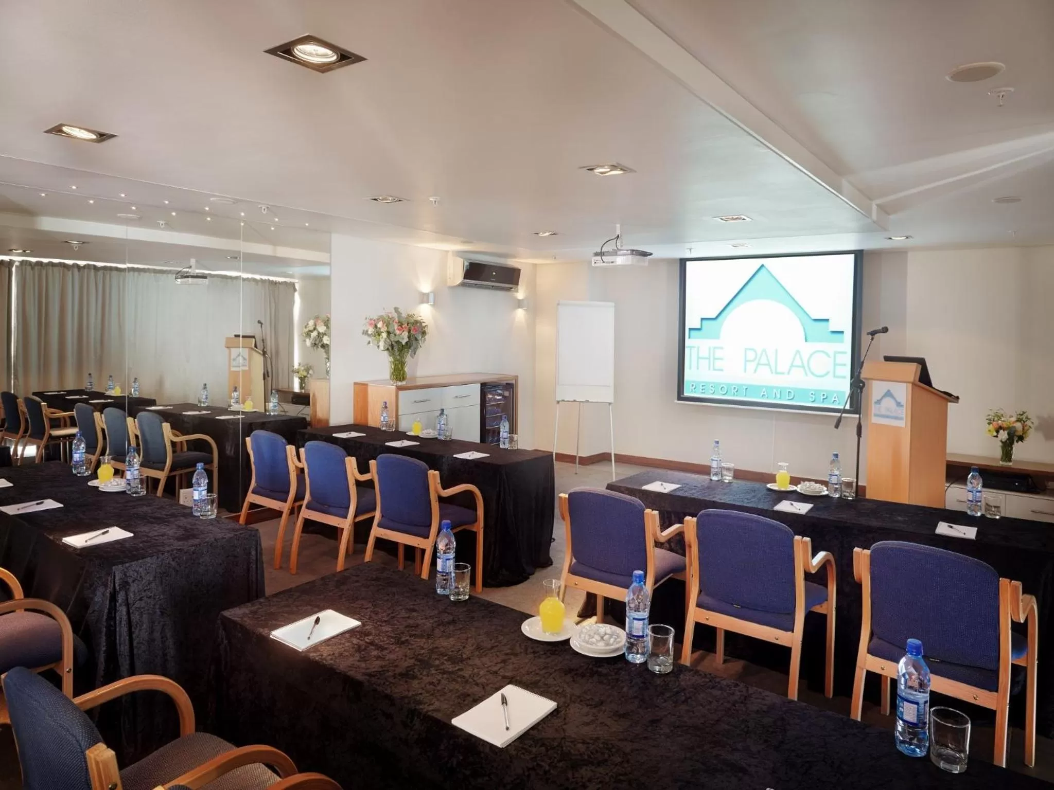 Meeting/conference room in First Group The Palace All-Suite