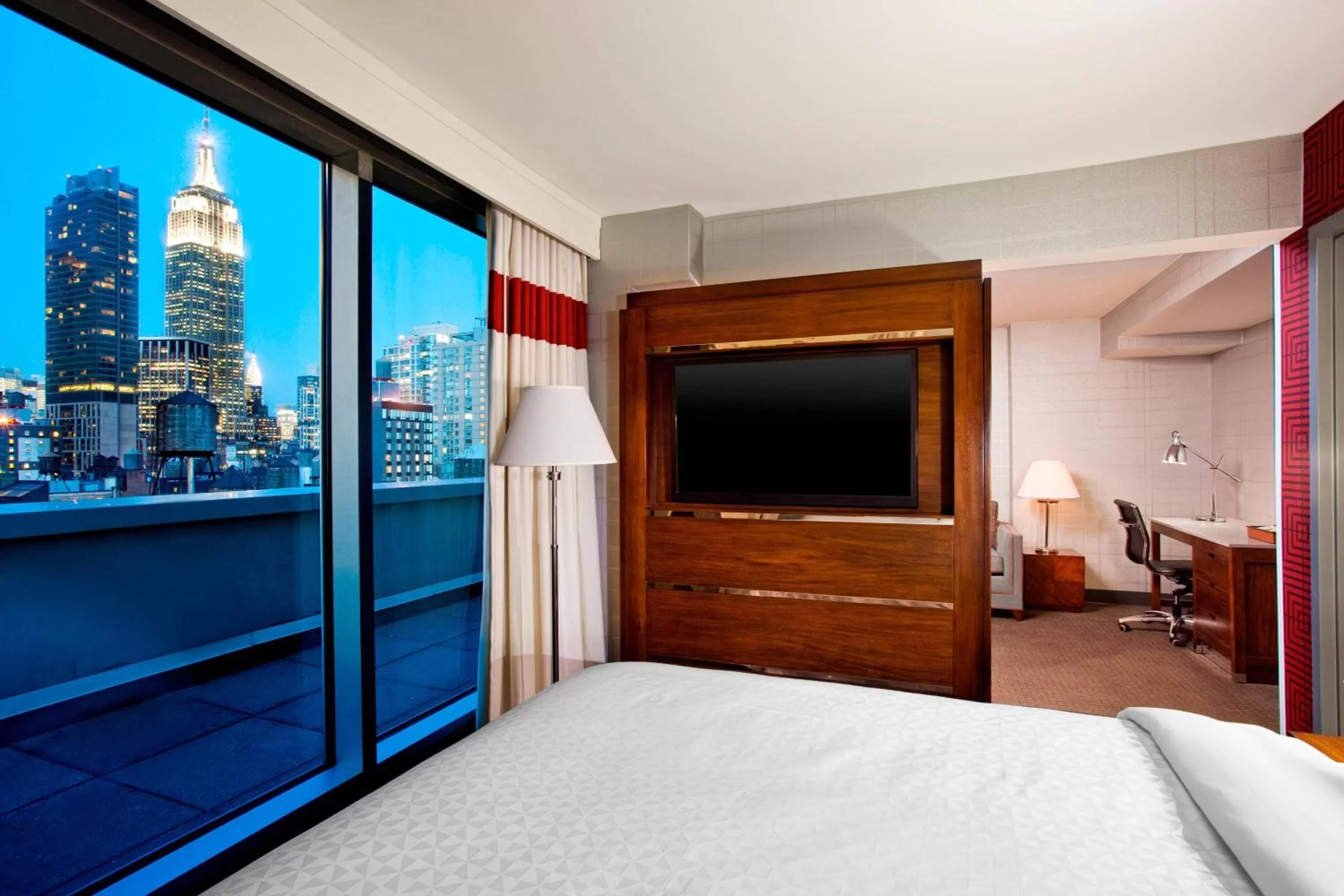 Bedroom, Bed in The Chelsean New York