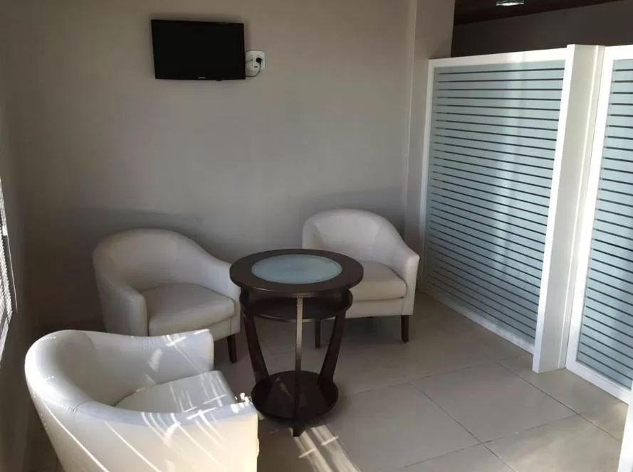 Seating area in Fares Turis Hotel