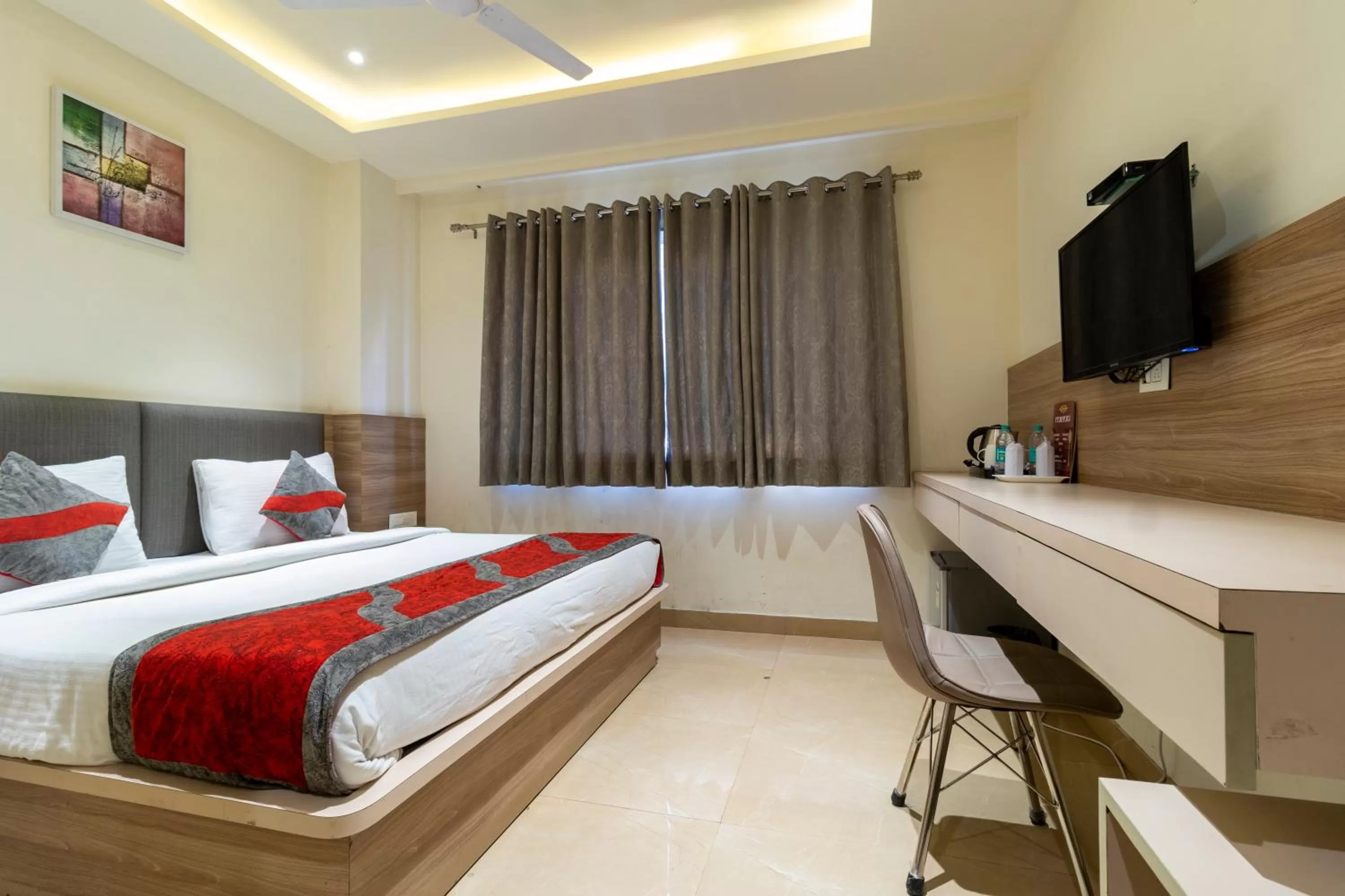 Bedroom, Bed in Hotel Tripple Tree - Near Ganga Ram & BLK Hospital - Karol Bagh