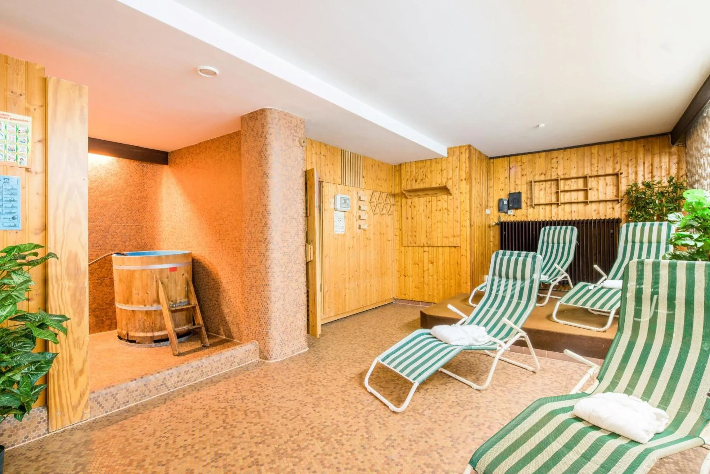 Steam room in Best Western Hotel St. Michael