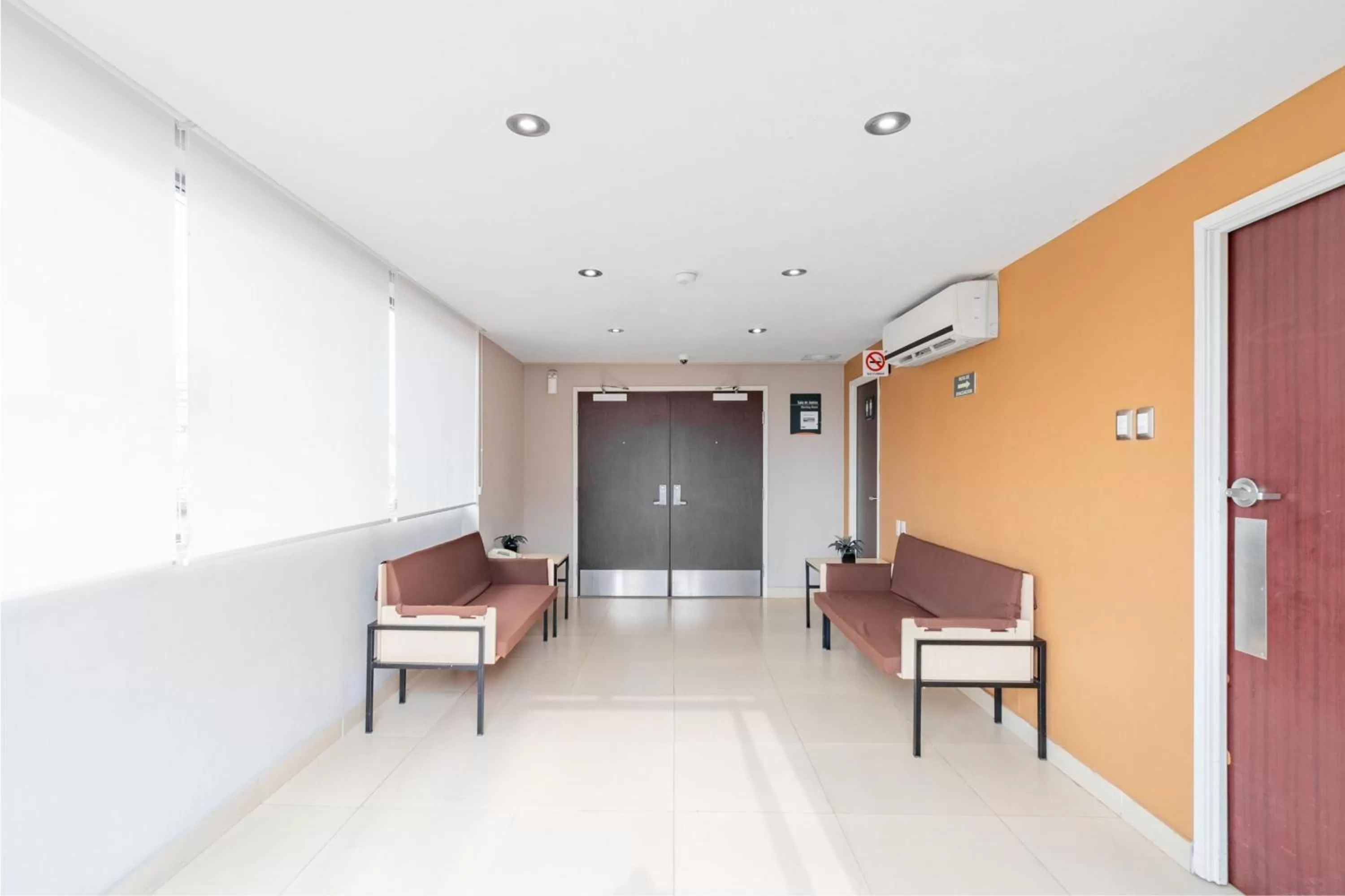 Living room in City Express Junior by Marriott Veracruz Aeropuerto