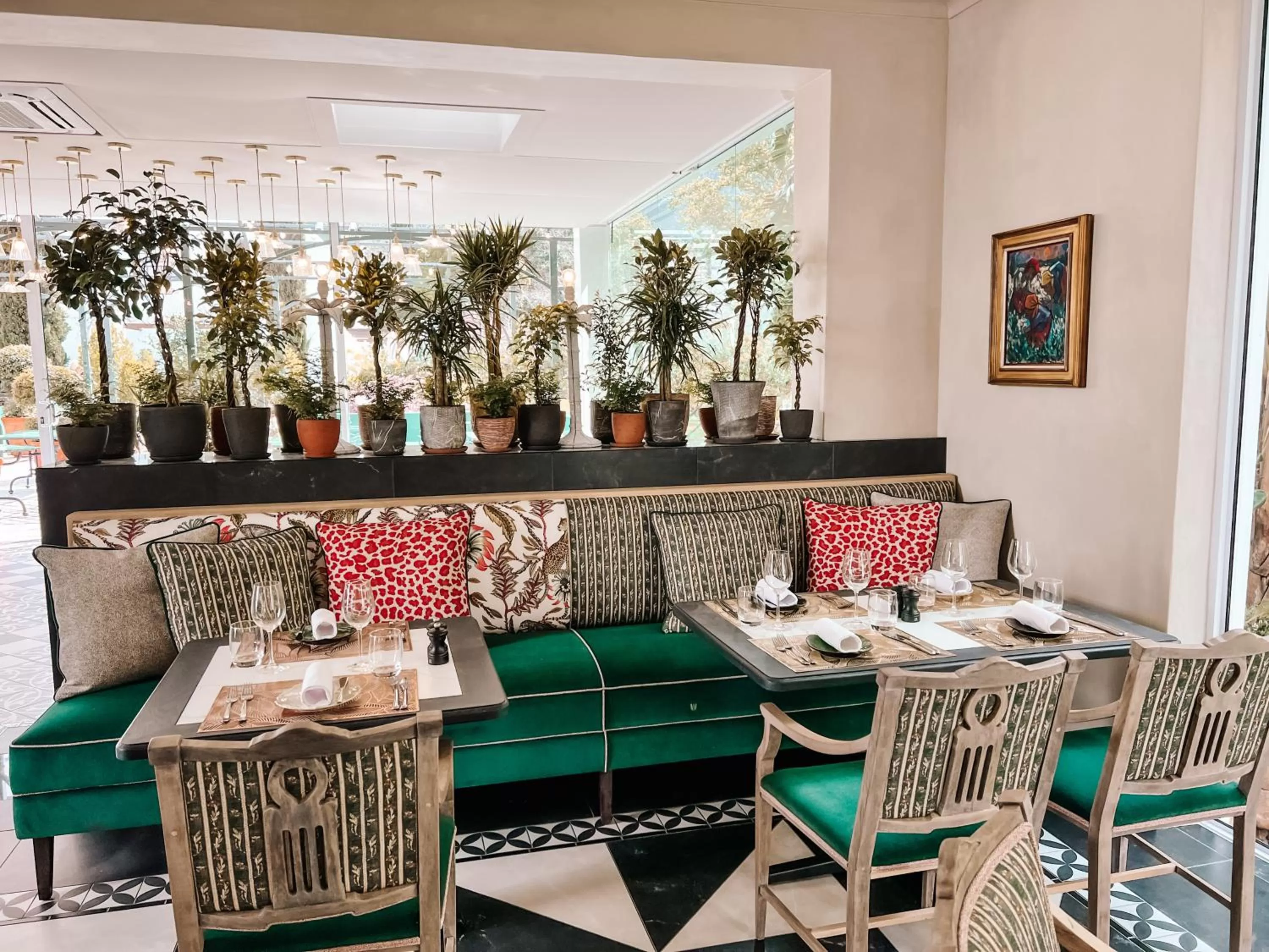 Restaurant/places to eat in The Cellars-Hohenort