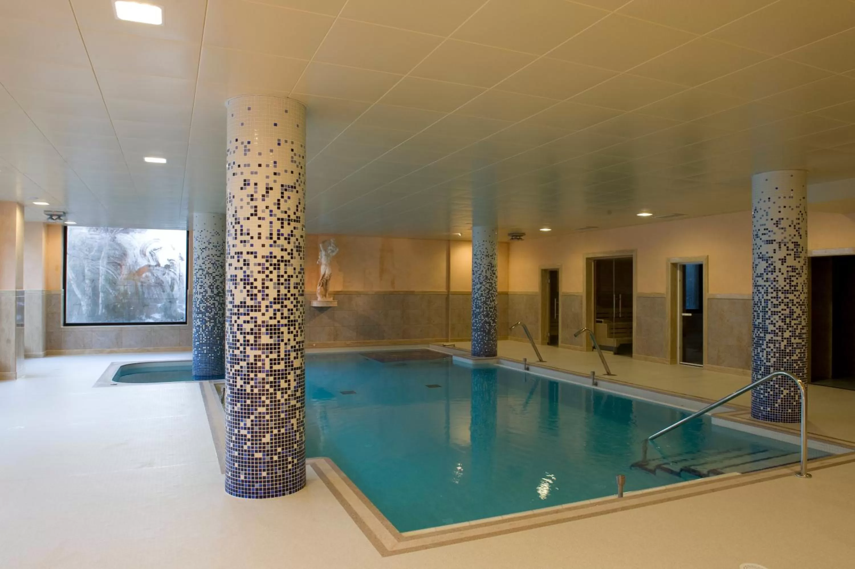 Day in Rutllan & Spa